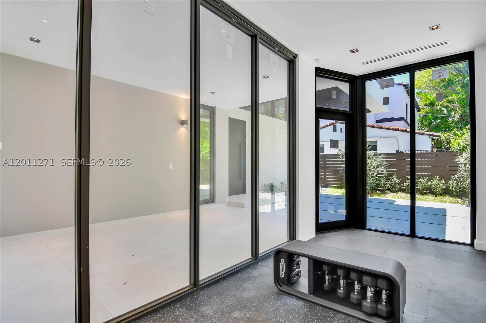 BRICKELL ESTATES - Residential