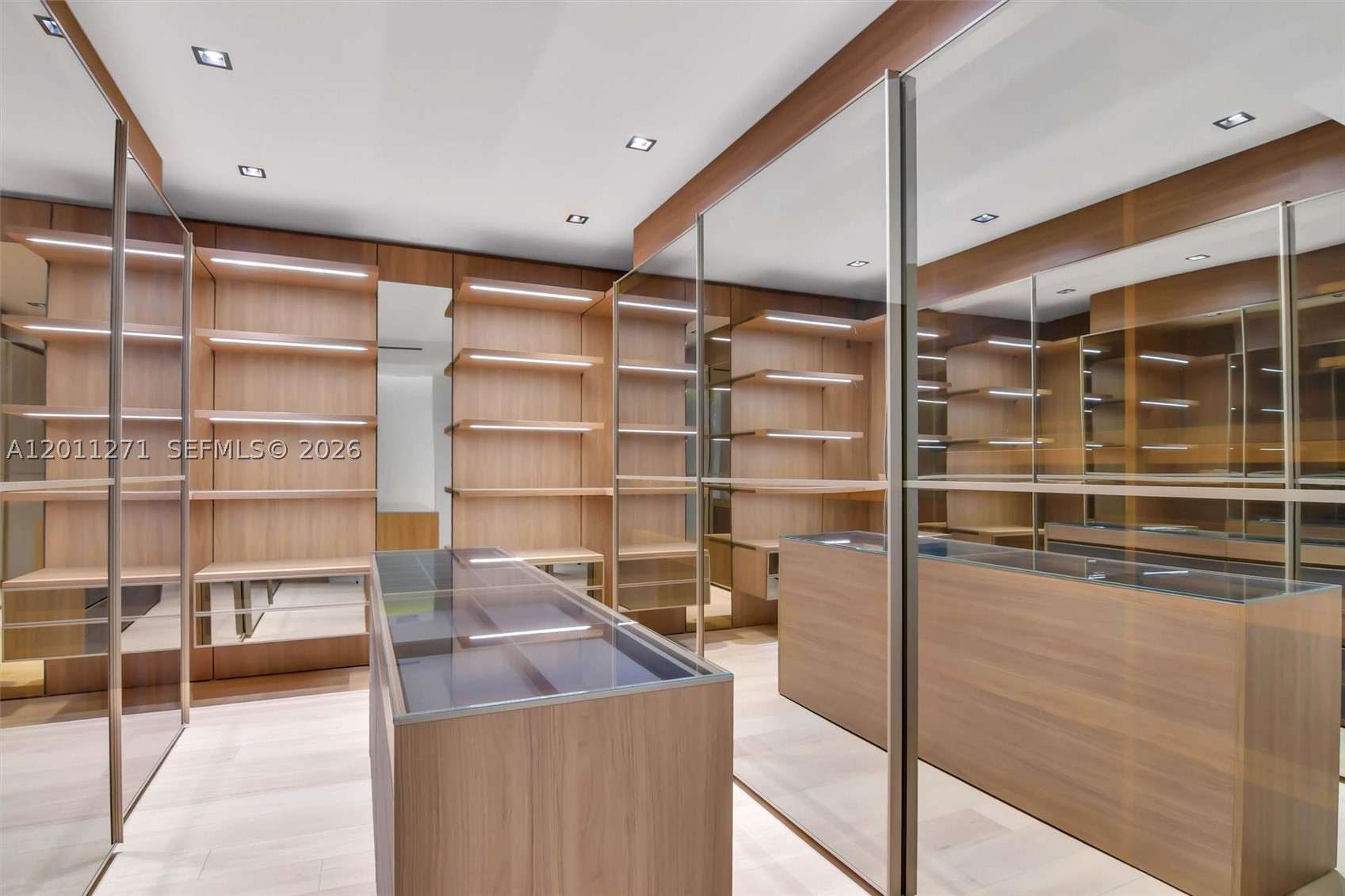 BRICKELL ESTATES - Residential