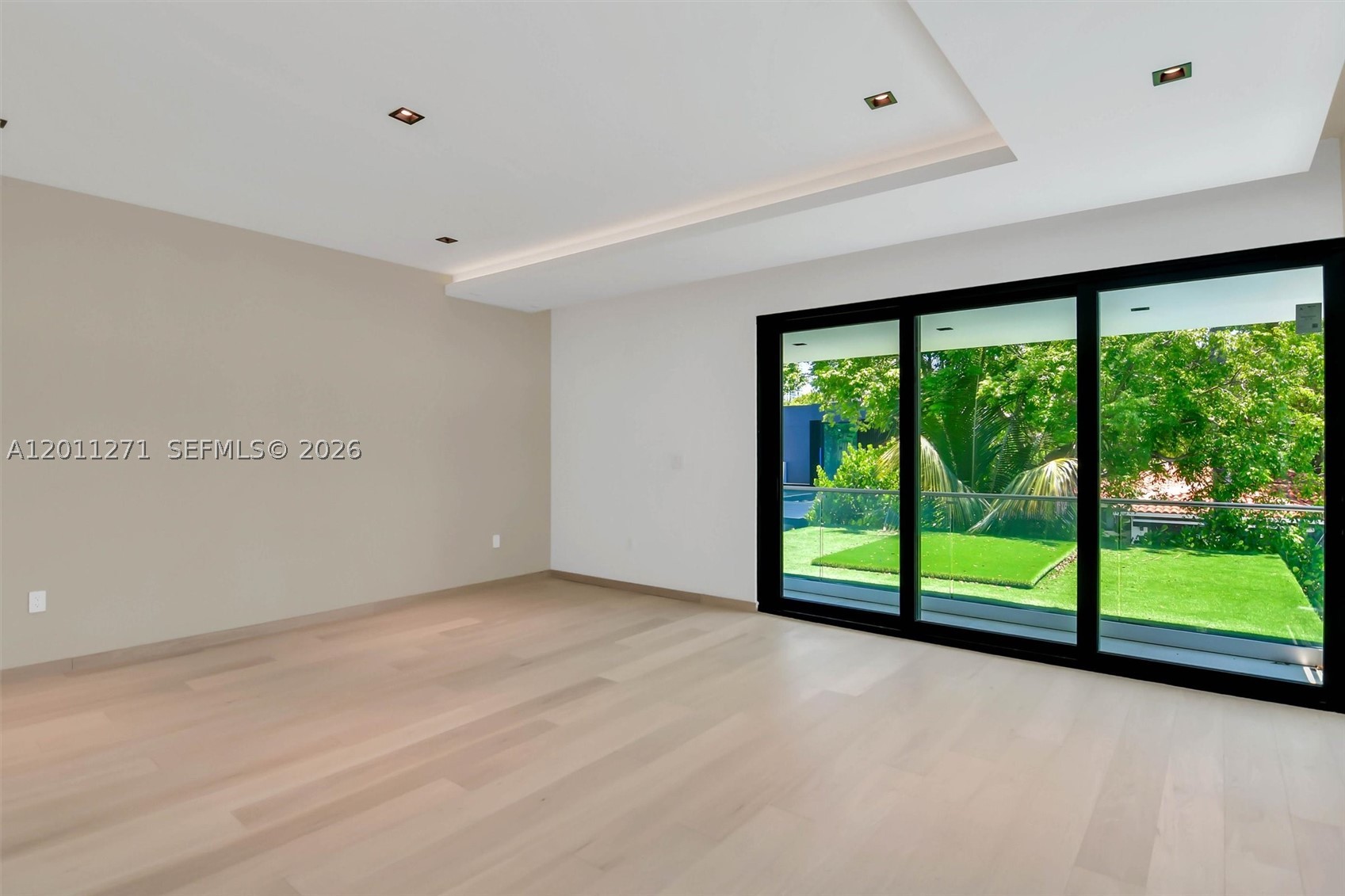 BRICKELL ESTATES - Residential
