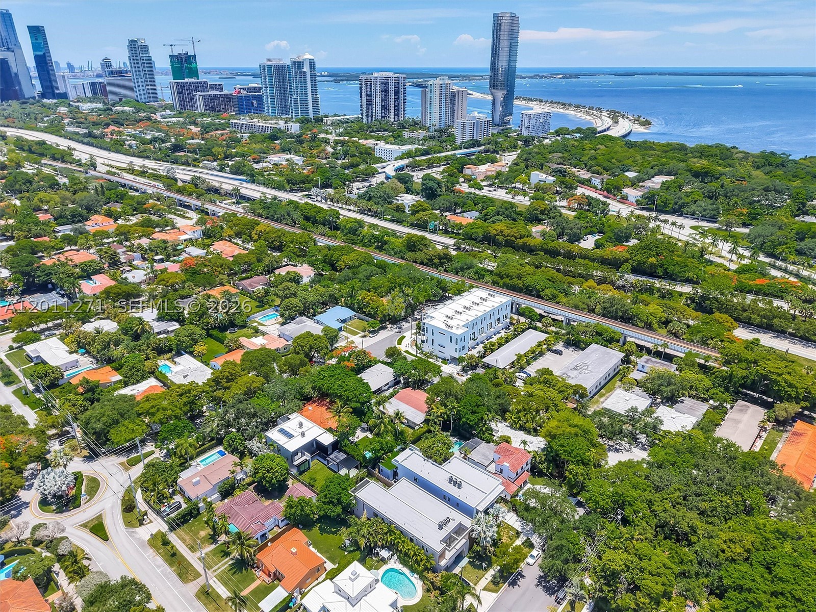 BRICKELL ESTATES - Residential