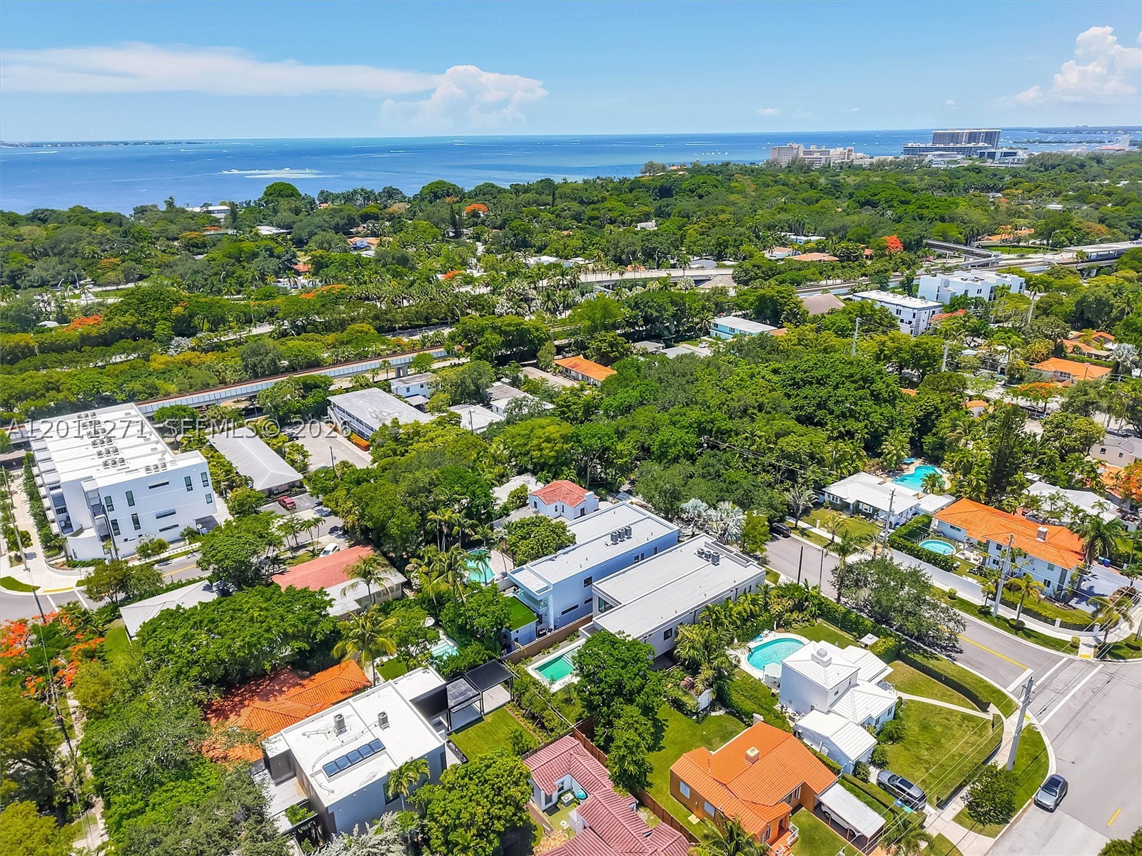 BRICKELL ESTATES - Residential