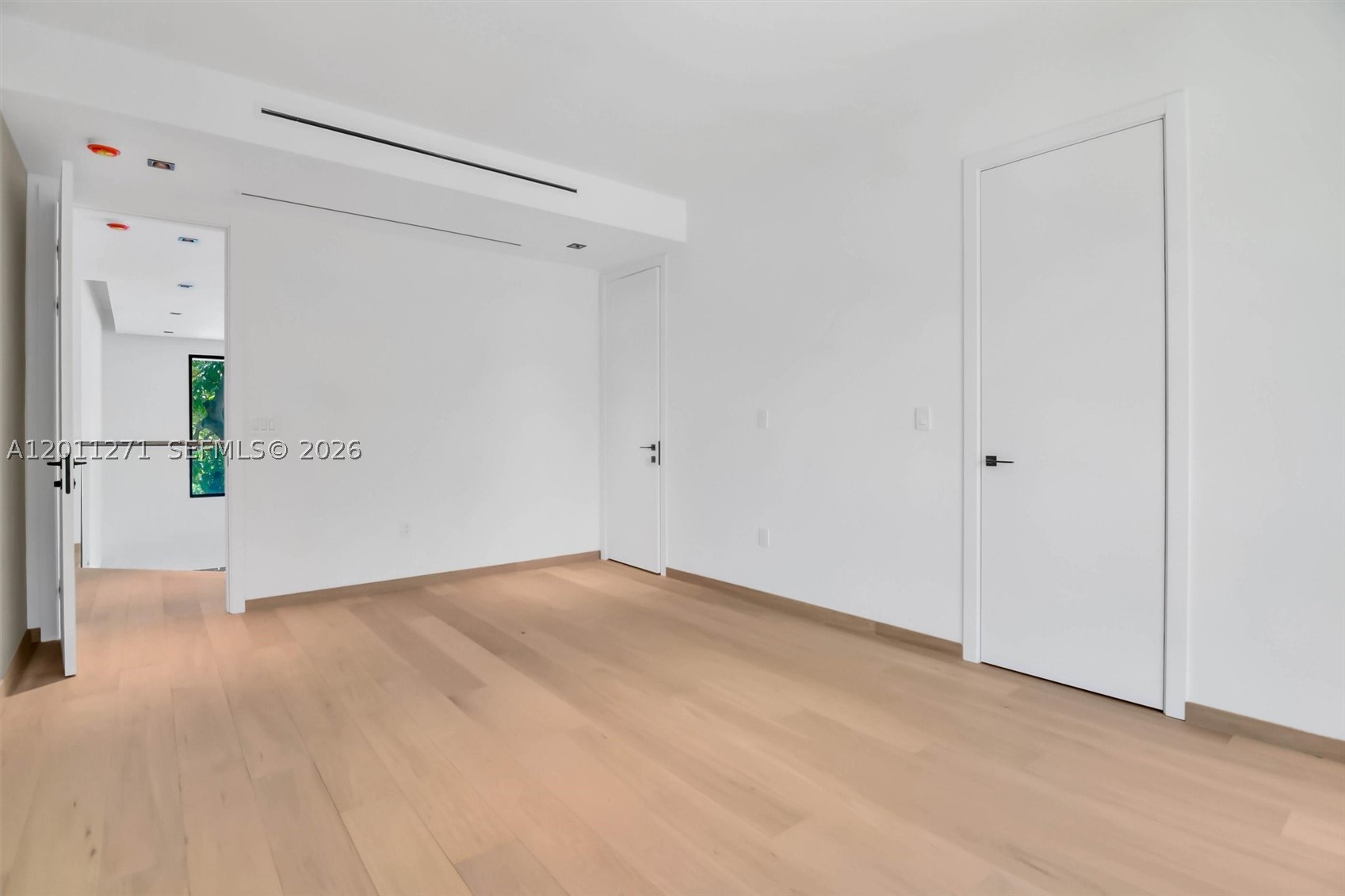 BRICKELL ESTATES - Residential