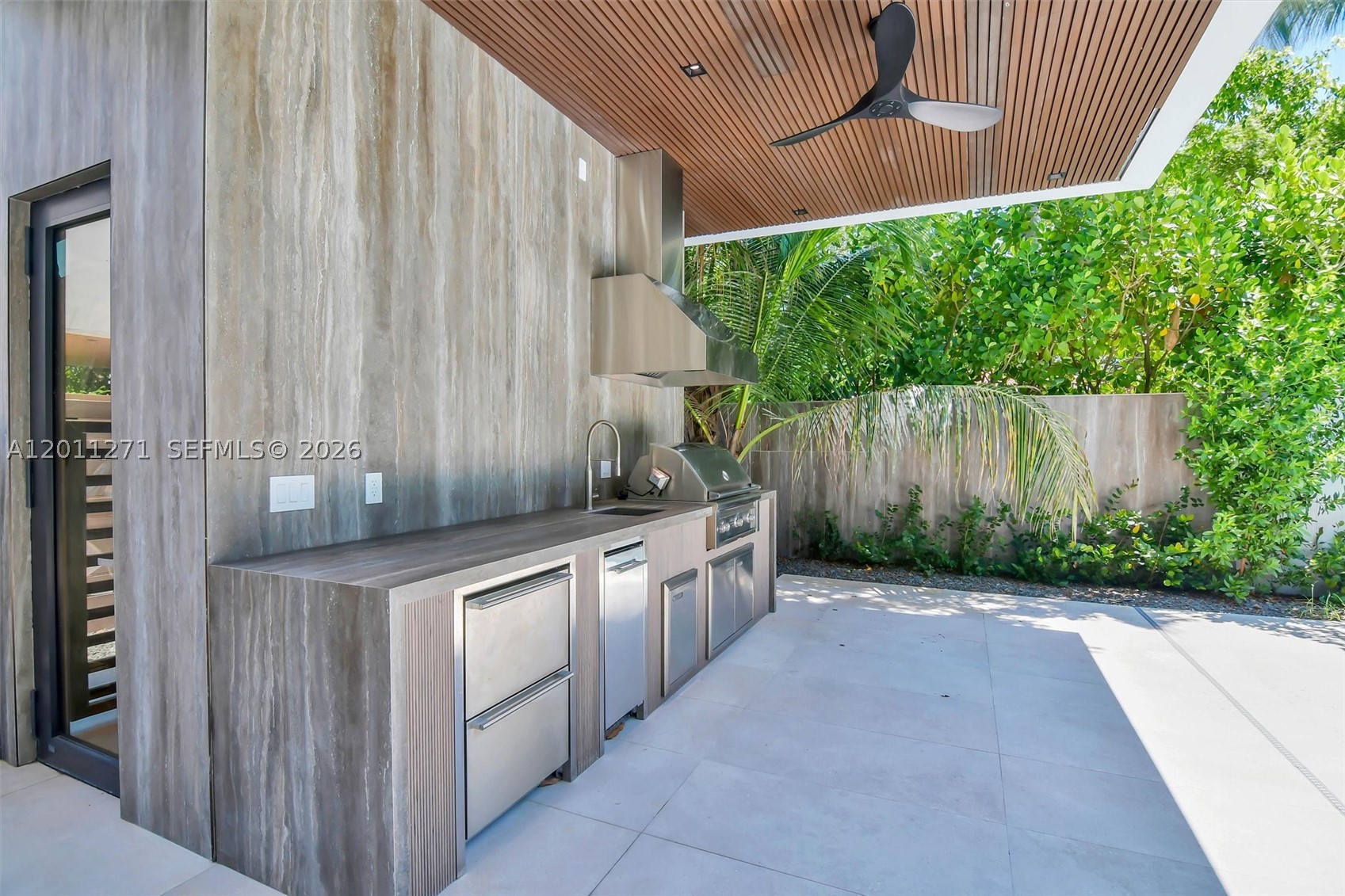 BRICKELL ESTATES - Residential