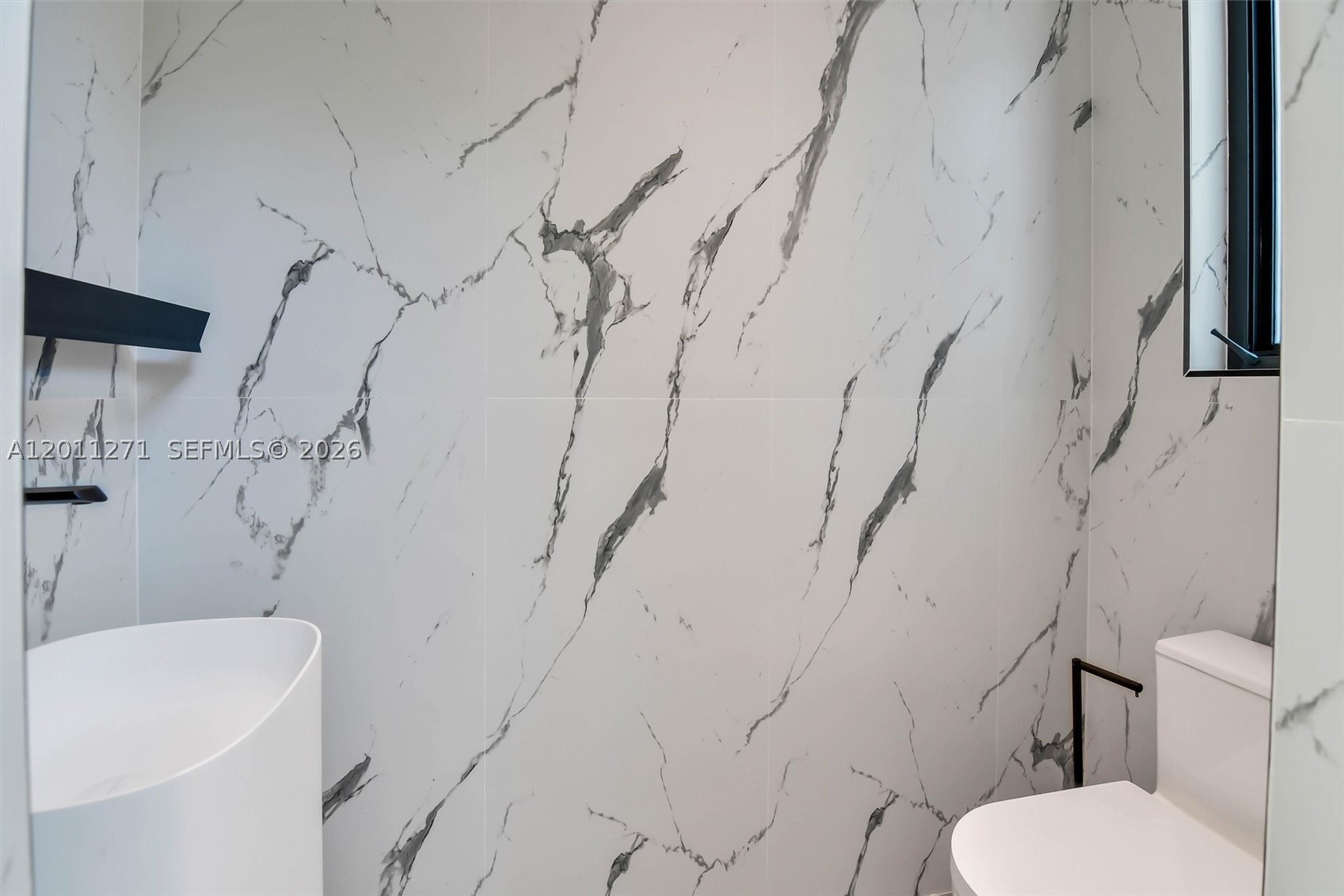 BRICKELL ESTATES - Residential