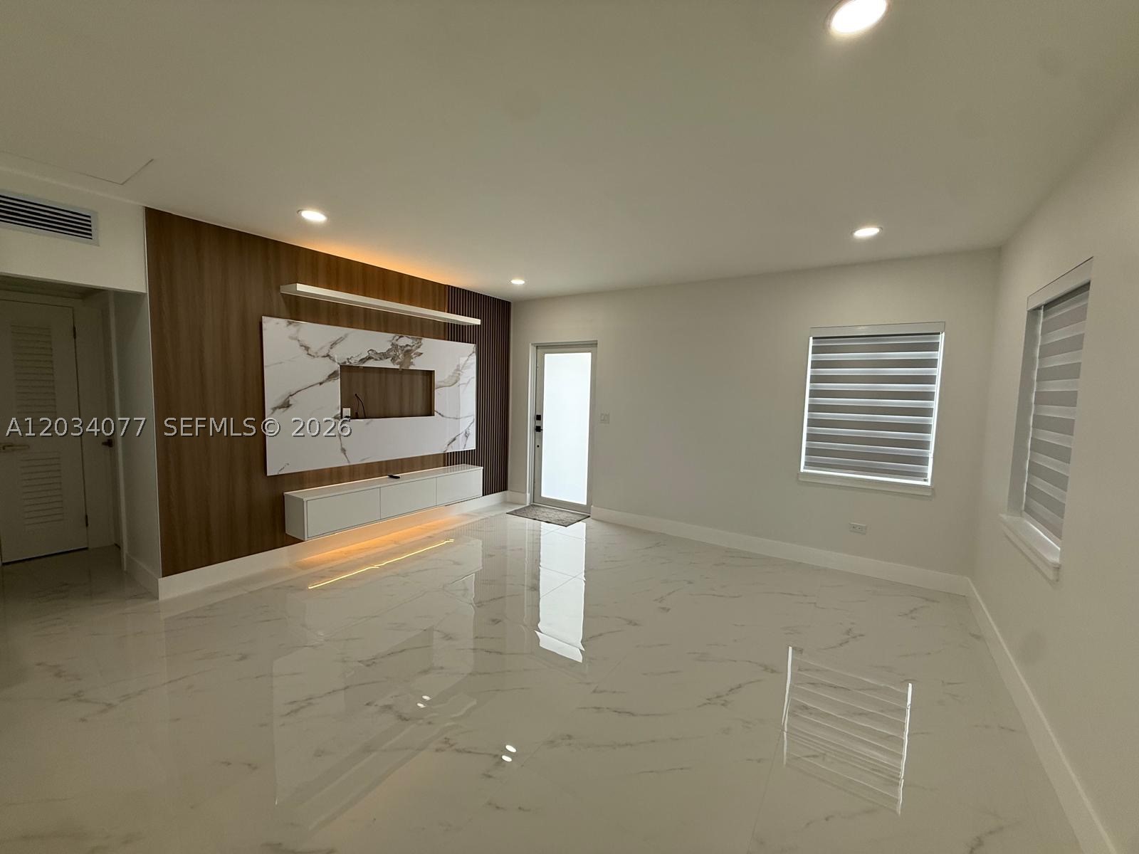 HIALEAH 14TH ADDN REV PL - Residential