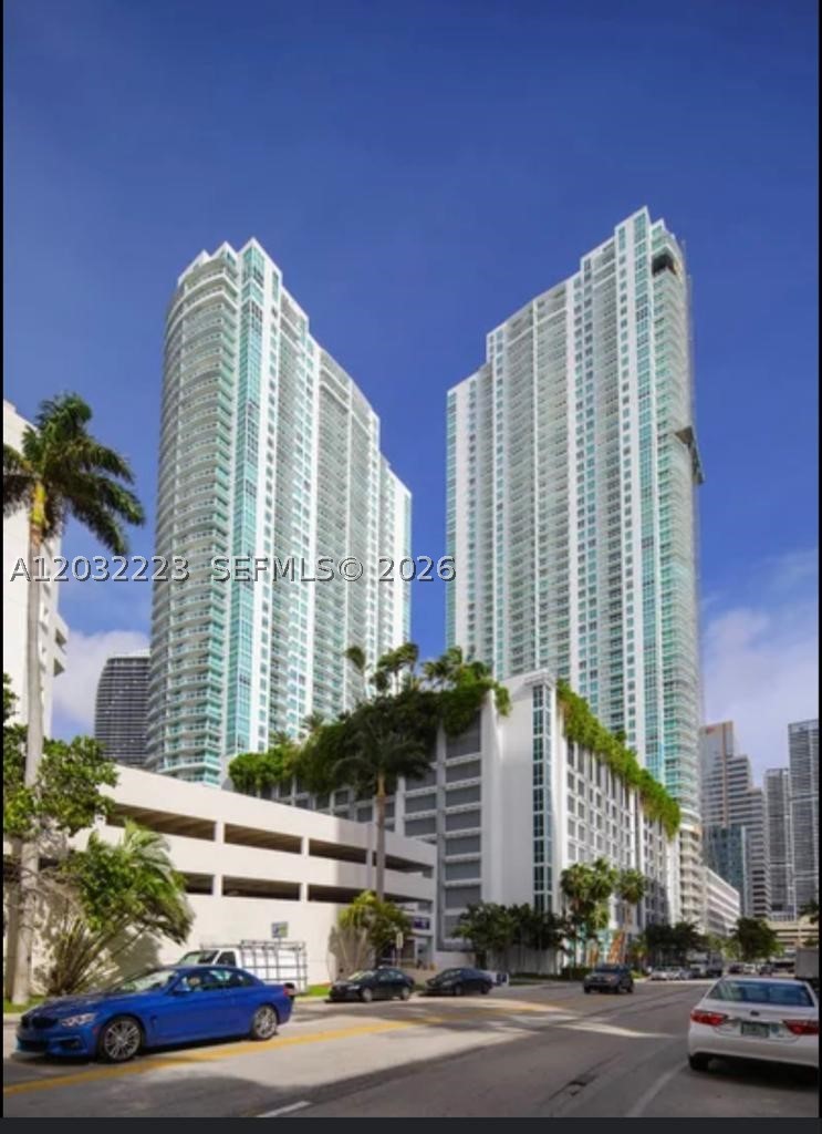 THE PLAZA 851 BRICKELL CO - Residential Lease