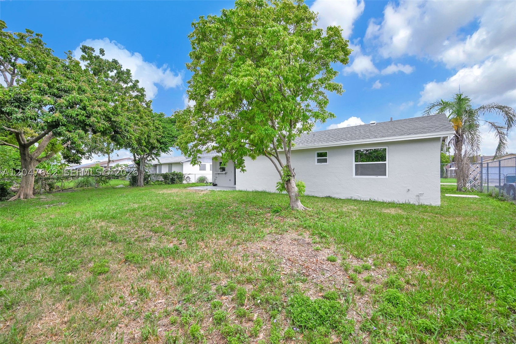 MEADOW WOOD MANOR SEC 6 - Residential