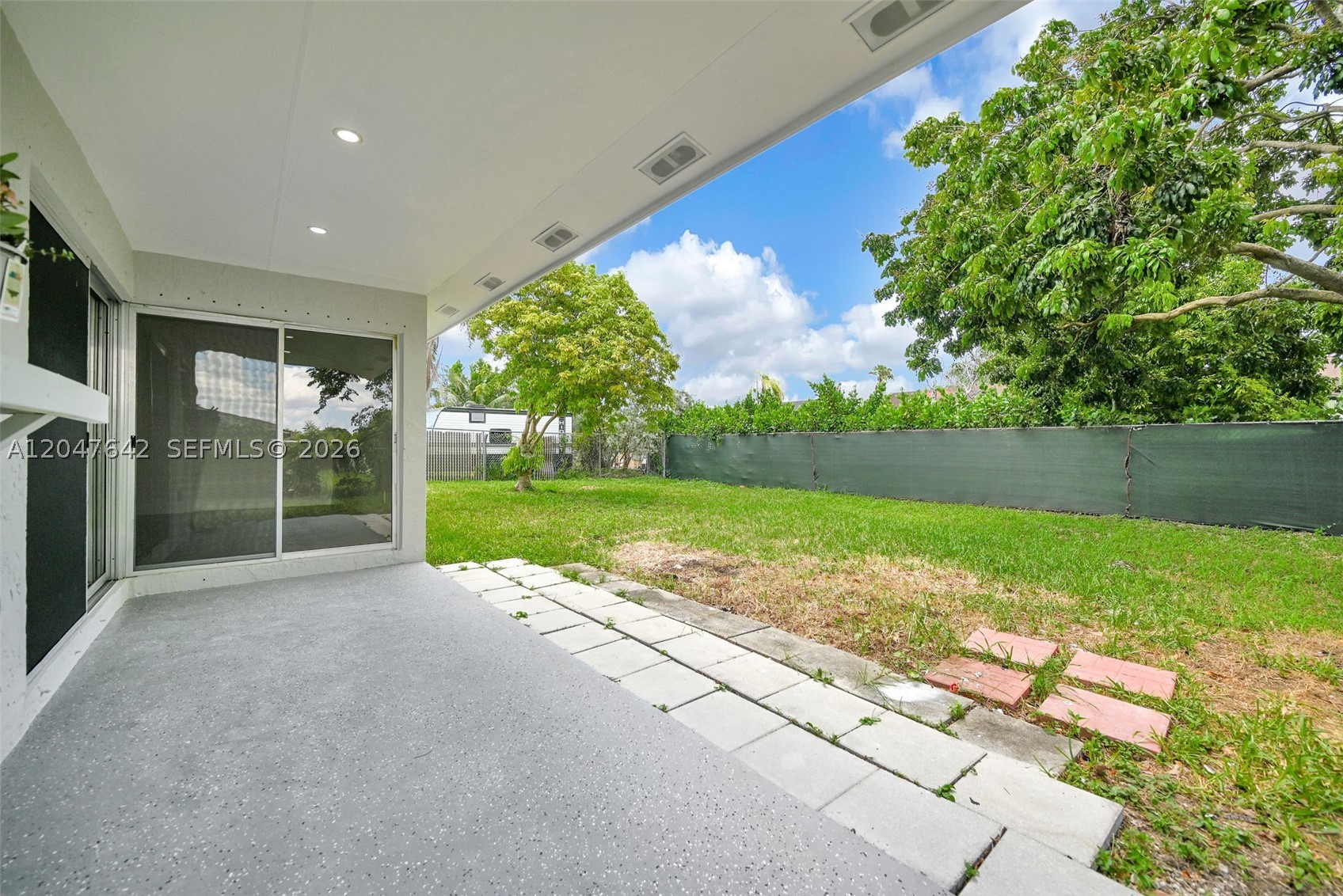 MEADOW WOOD MANOR SEC 6 - Residential