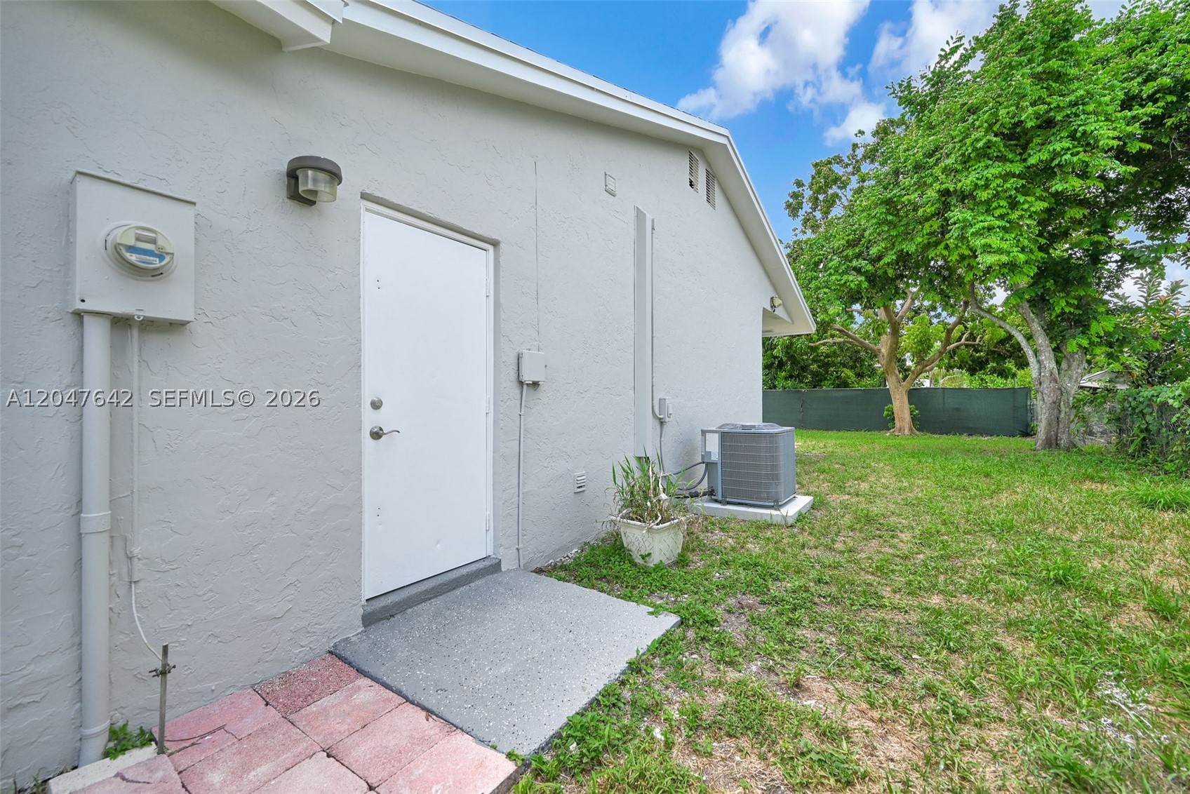MEADOW WOOD MANOR SEC 6 - Residential