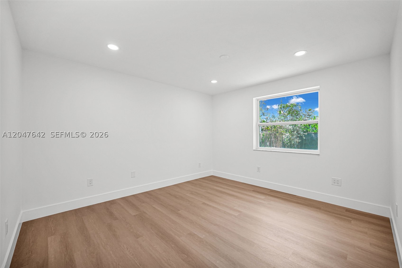 MEADOW WOOD MANOR SEC 6 - Residential