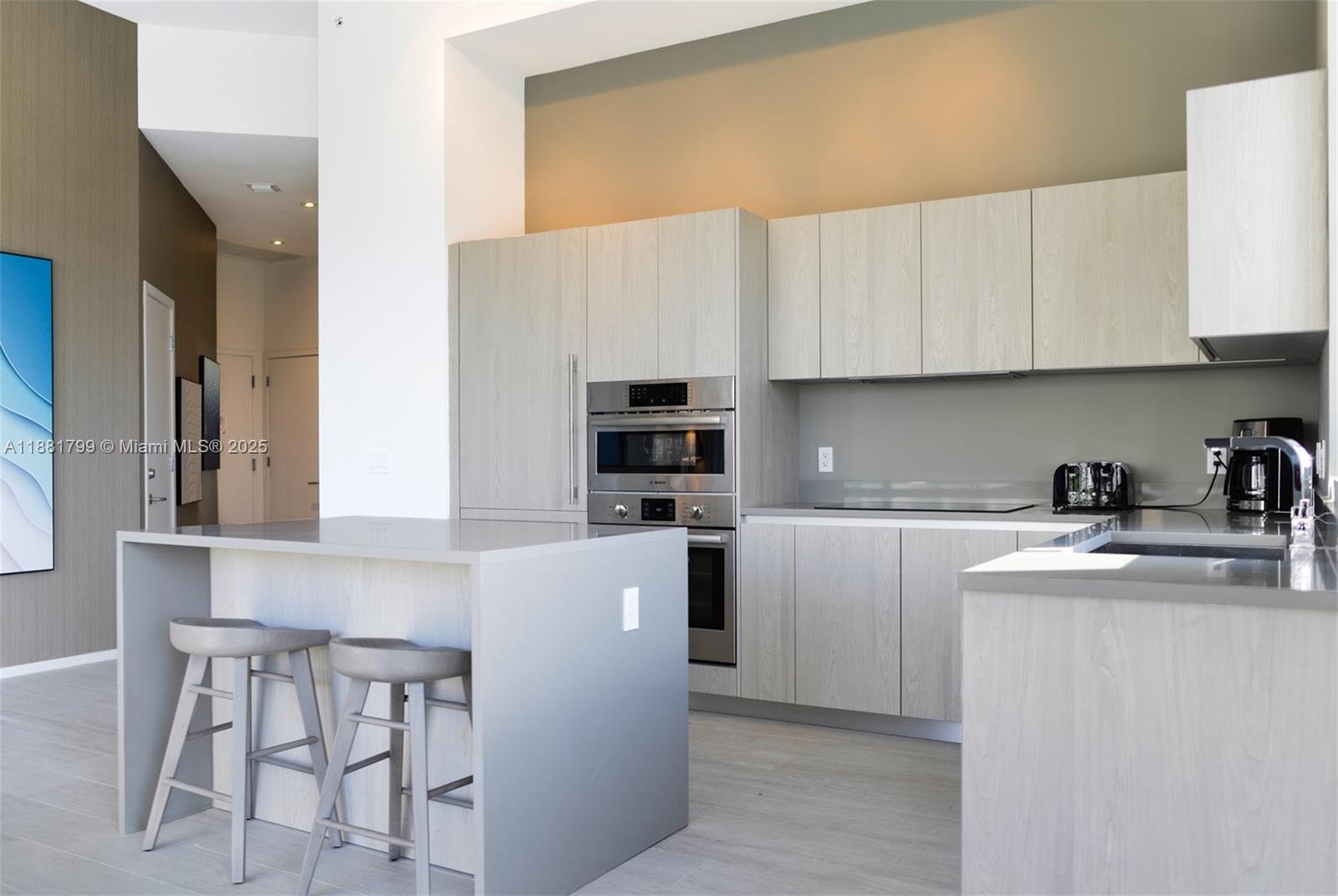 4010 SOUTH OCEAN - Residential