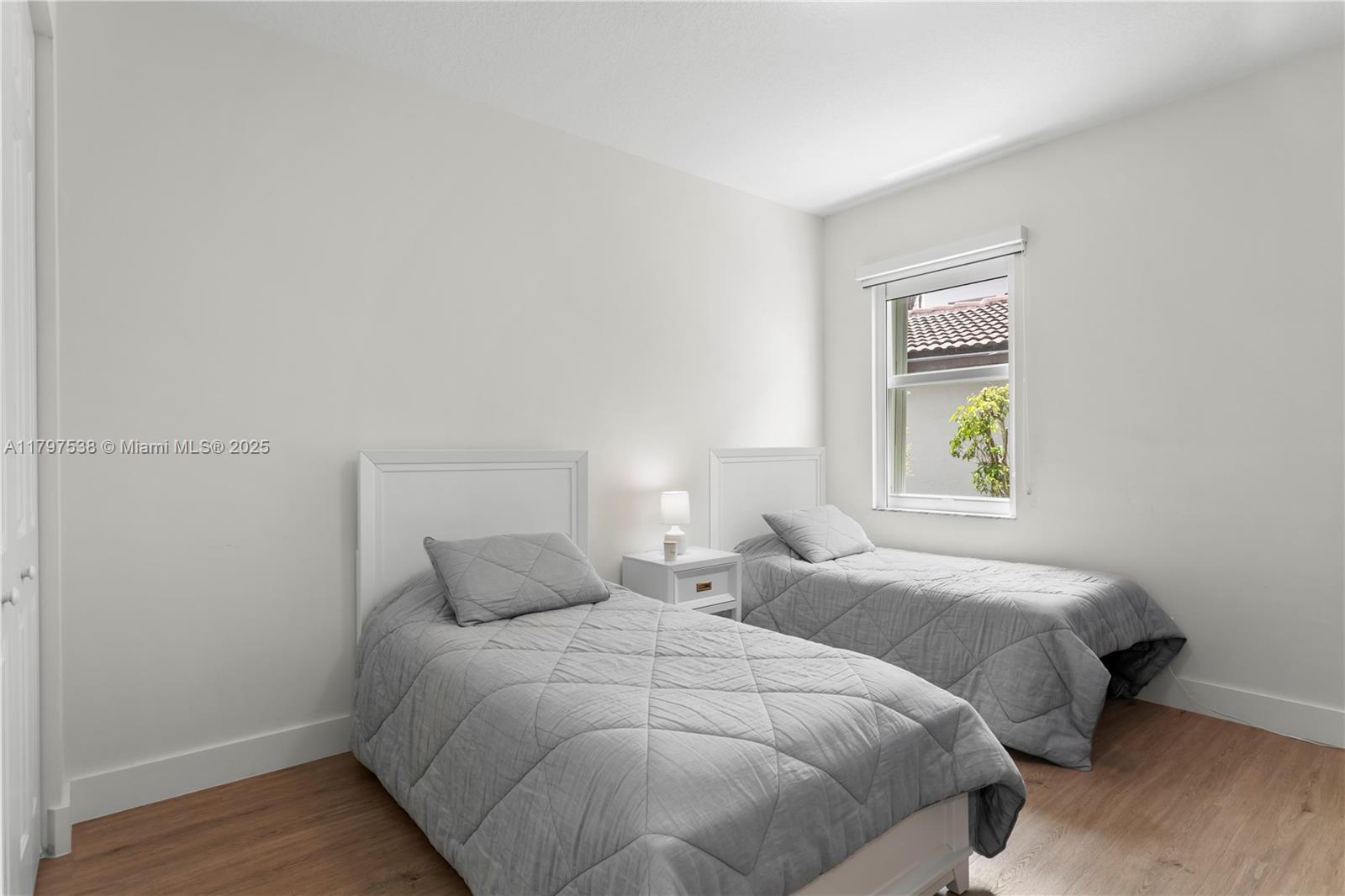 ISLES AT WESTON - Residential