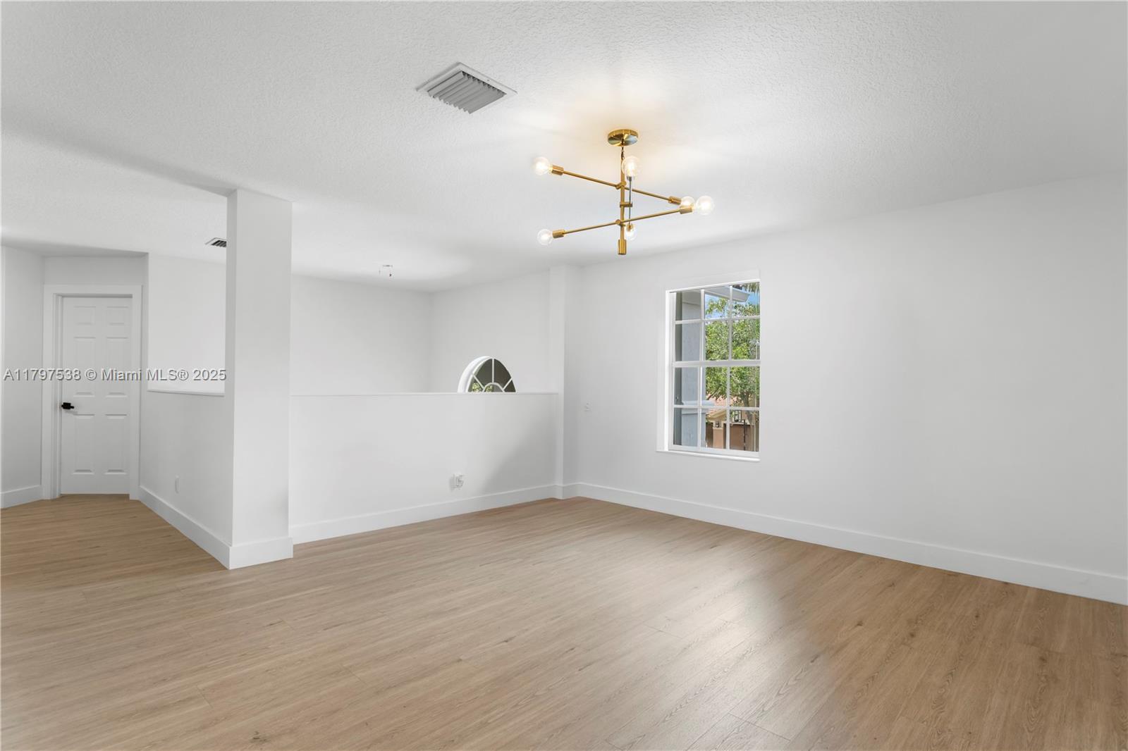 ISLES AT WESTON - Residential