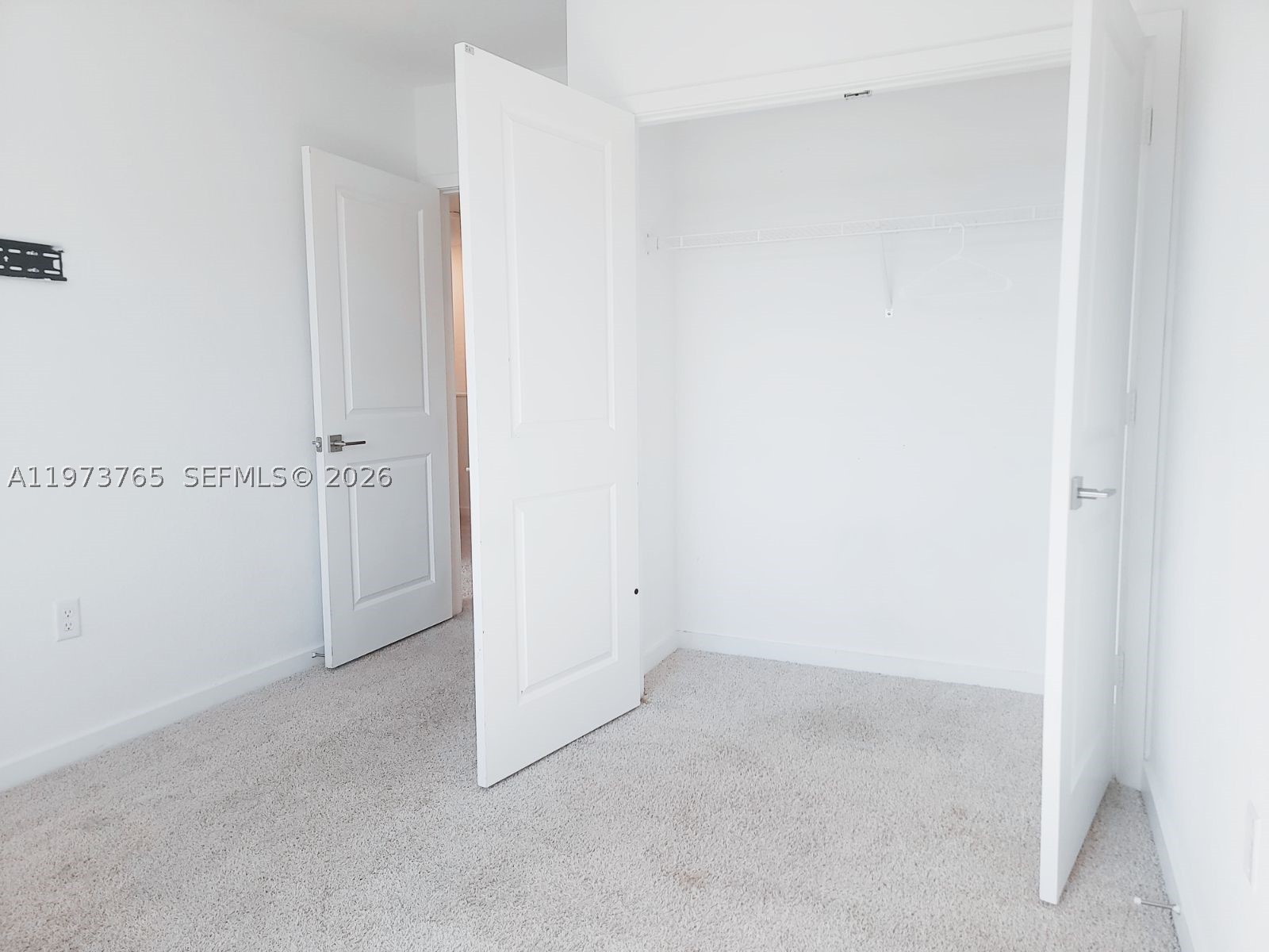 WALDEN PLACE - Residential