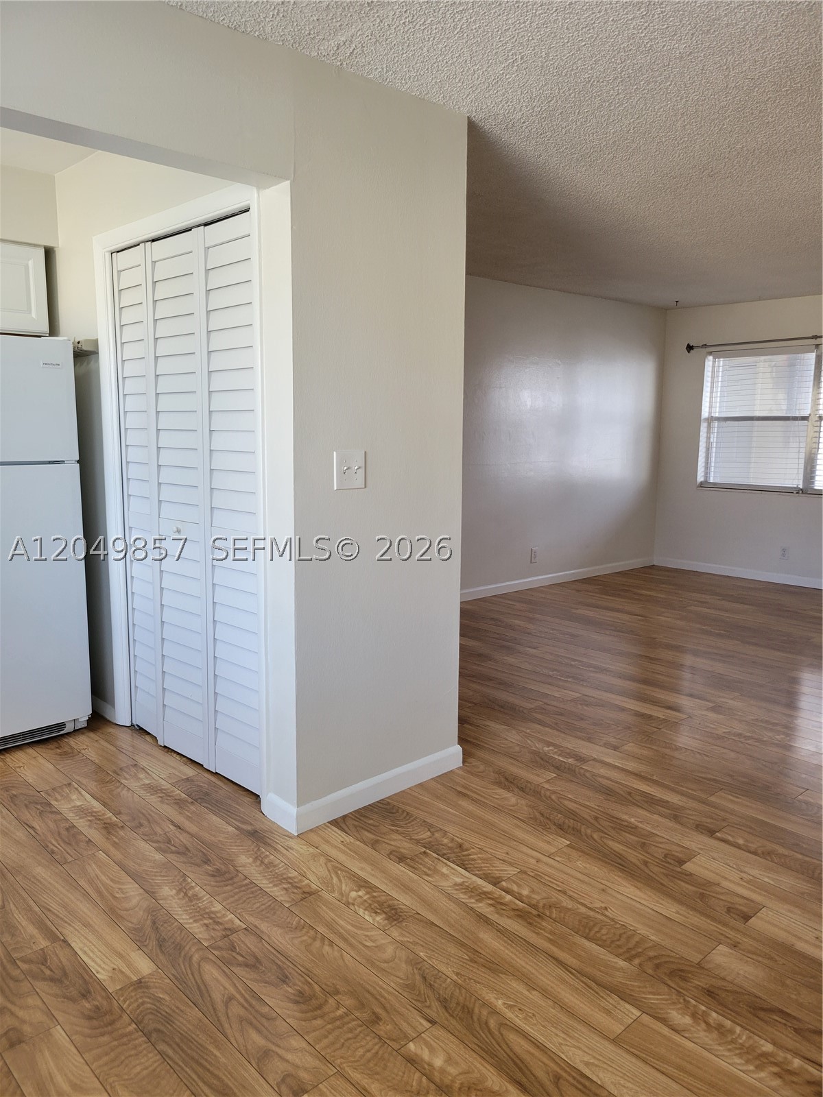 PARADISE GARDENS IV INC C - Residential Lease