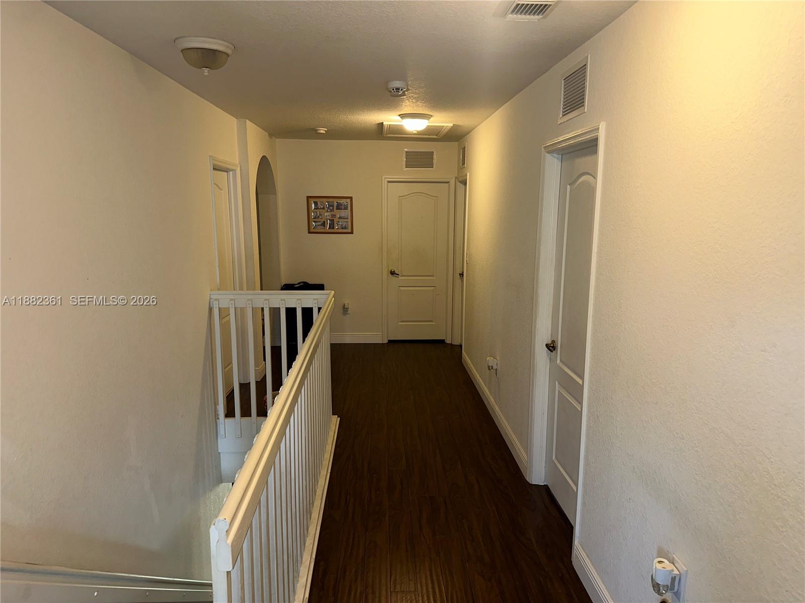 MANDARIN LAKES - Residential