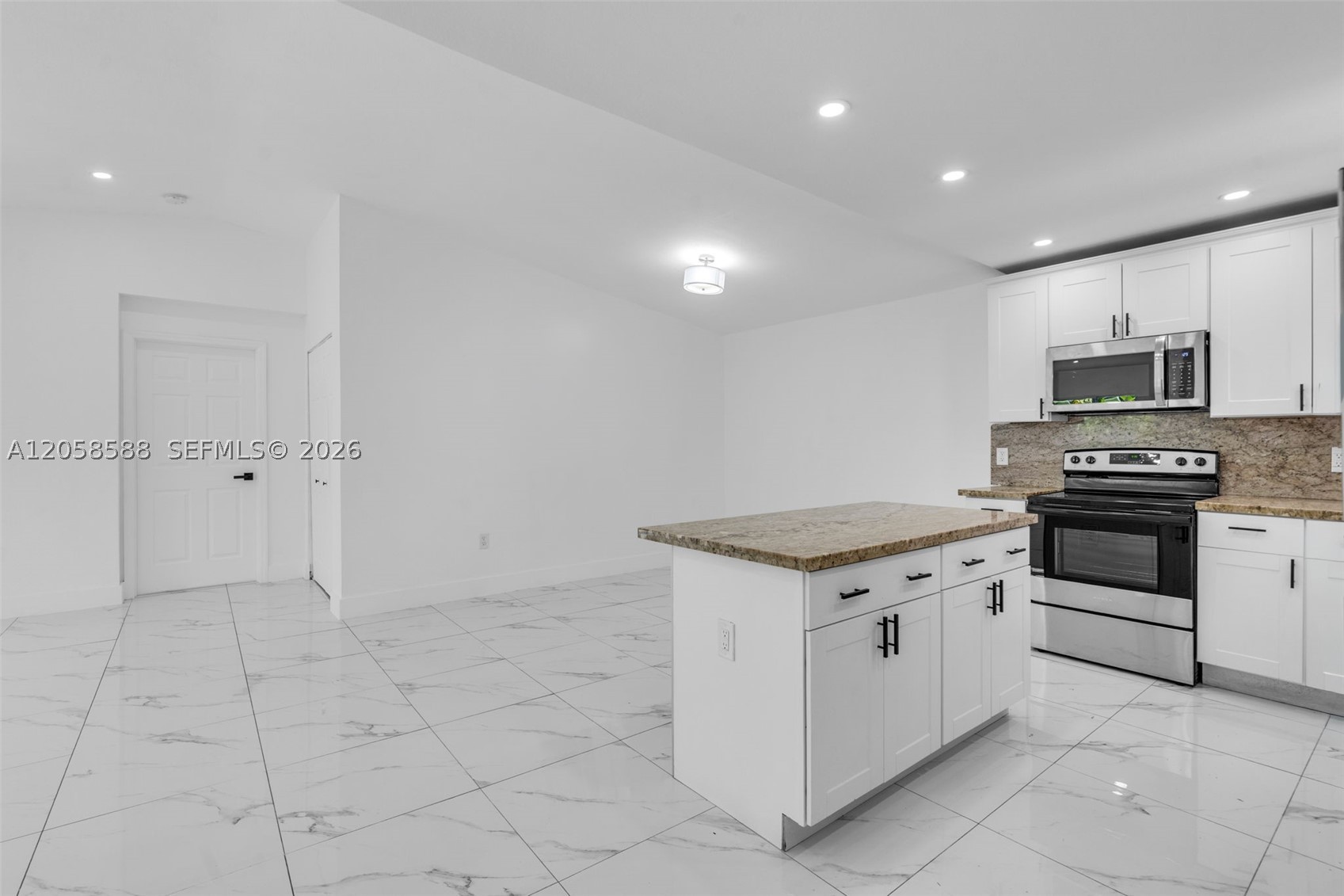 GOLDEN GARDENS SEC 6 - Residential