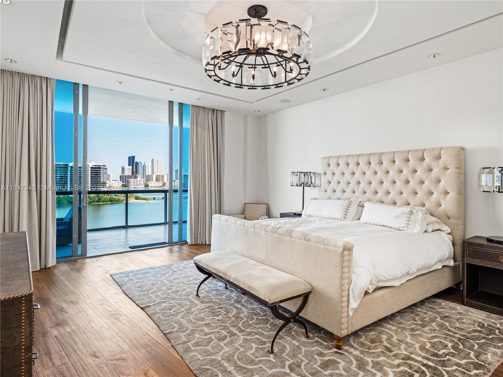 ECHO CONDO - Residential