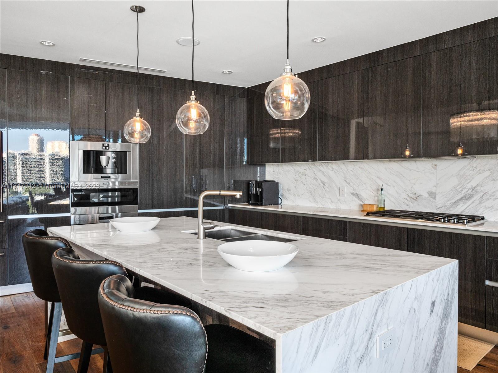 ECHO CONDO - Residential