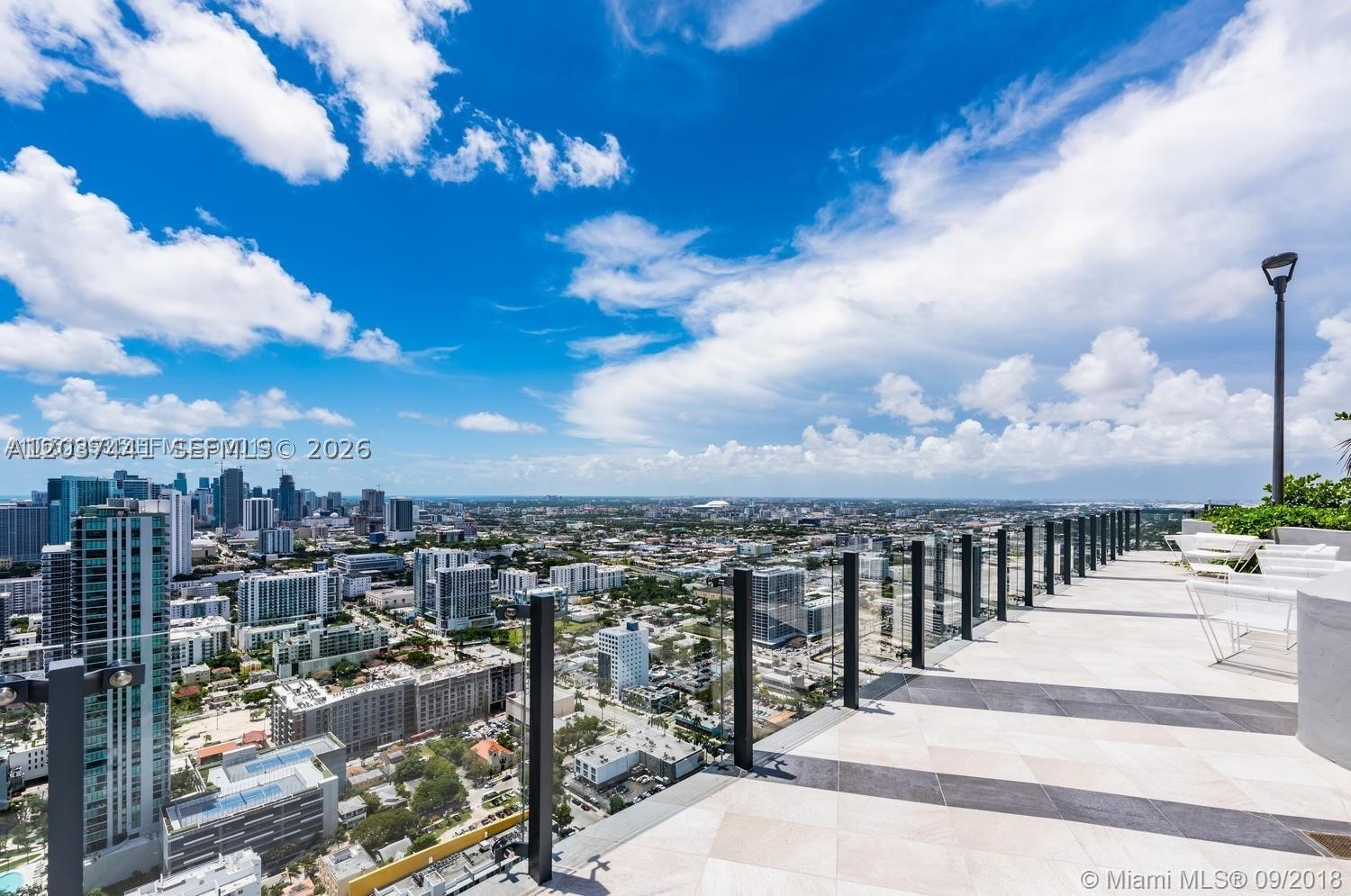 PARAISO BAYVIEWS CONDO - Residential