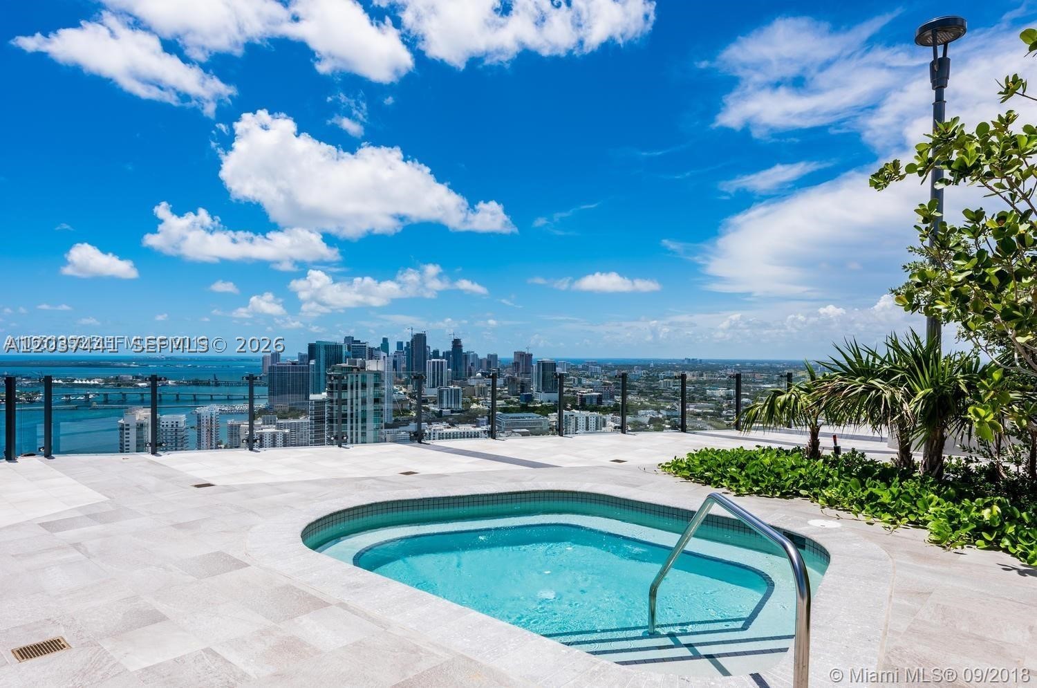 PARAISO BAYVIEWS CONDO - Residential