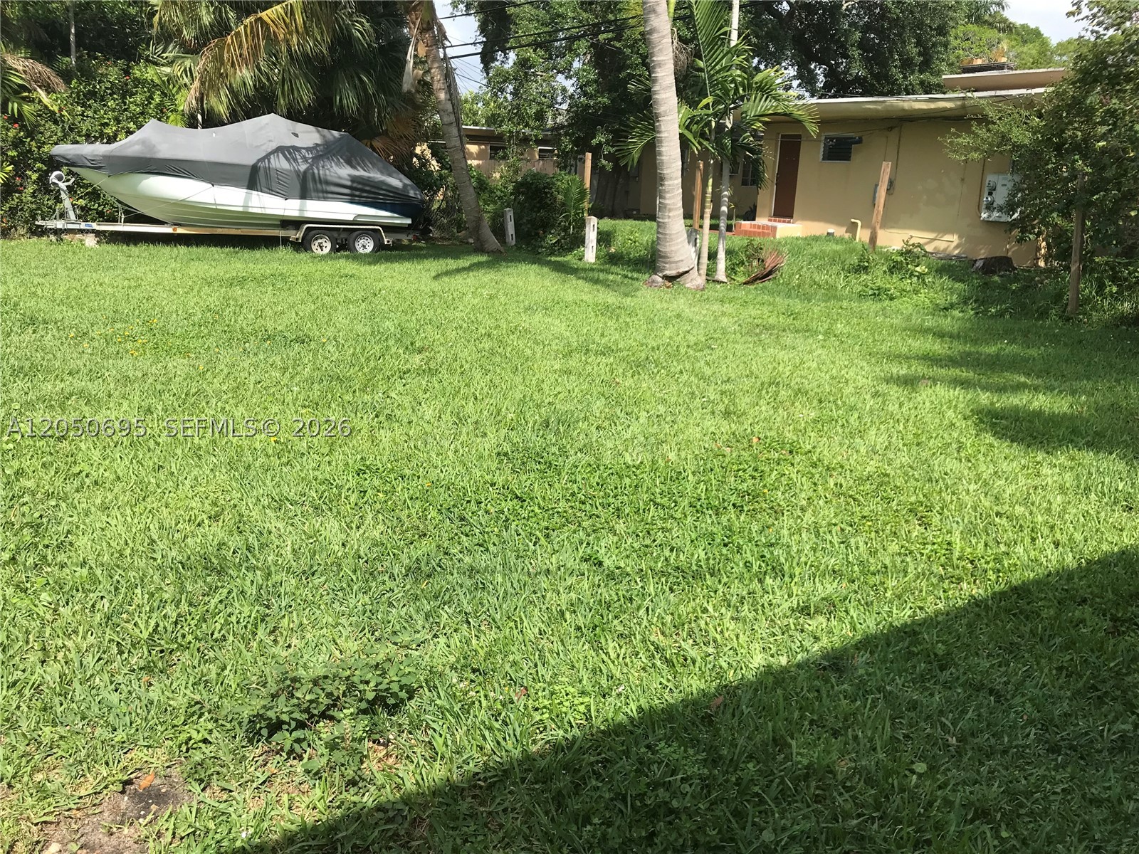 VISTA BISCAYNE - Residential Lease