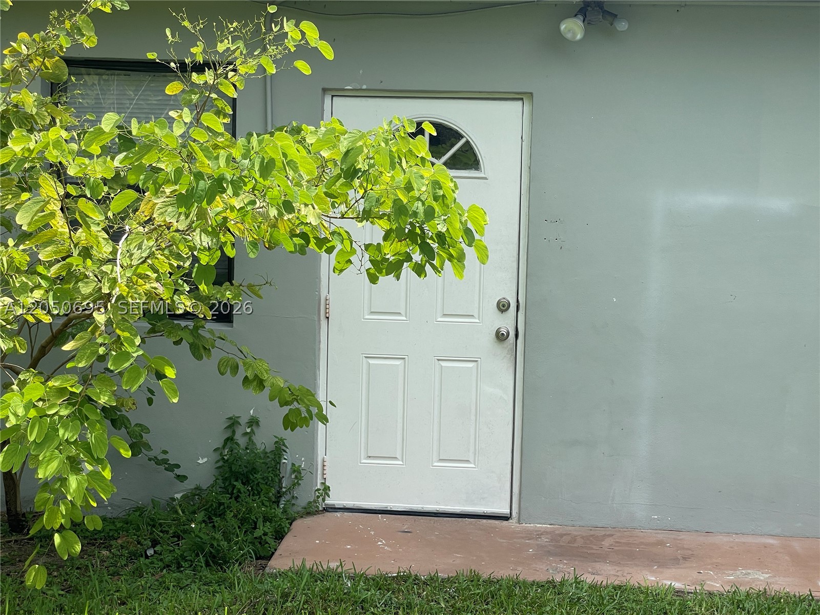 VISTA BISCAYNE - Residential Lease