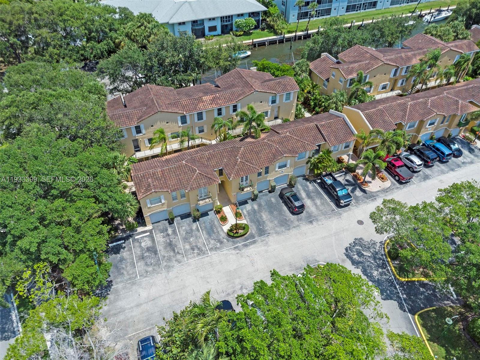 BAY REACH CONDO - Residential