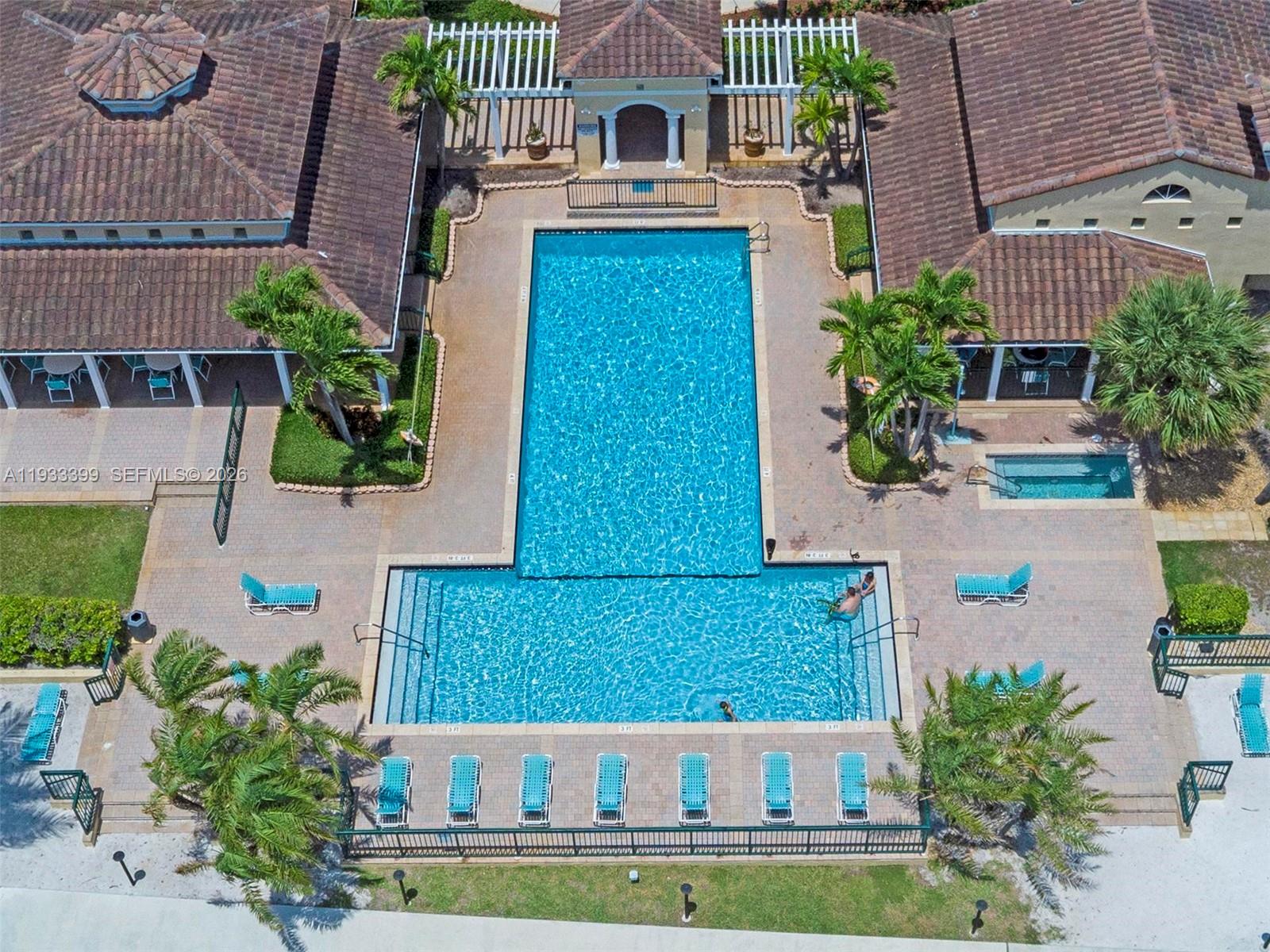 BAY REACH CONDO - Residential