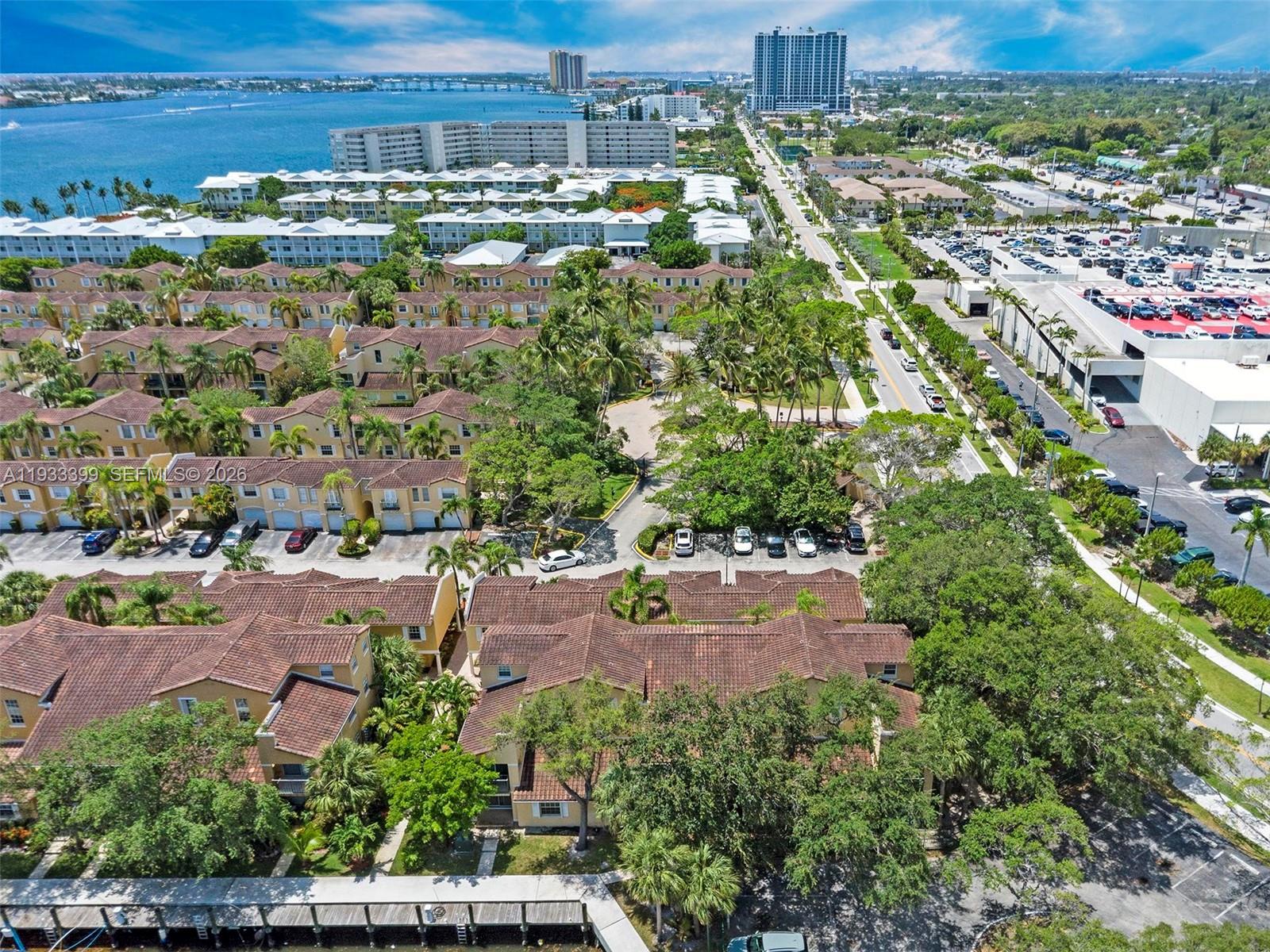 BAY REACH CONDO - Residential