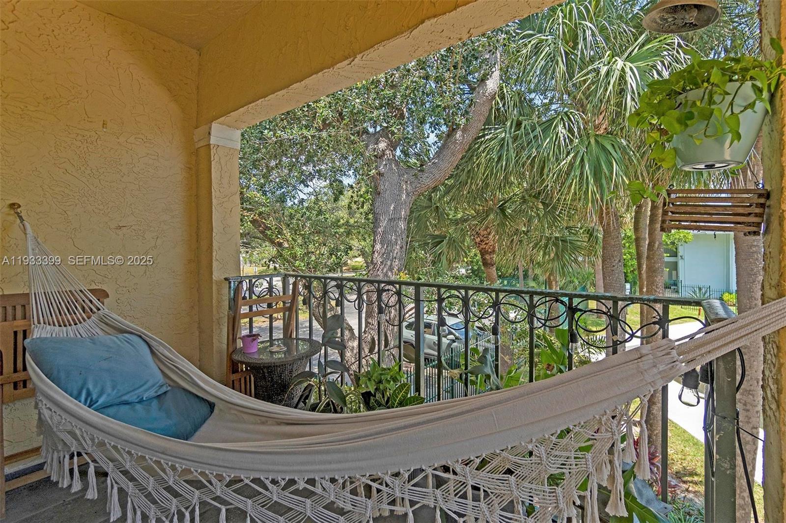 BAY REACH CONDO - Residential