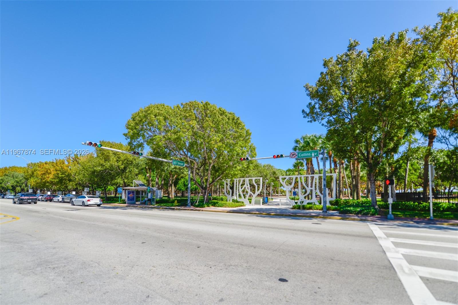 8000 CONDO - Residential