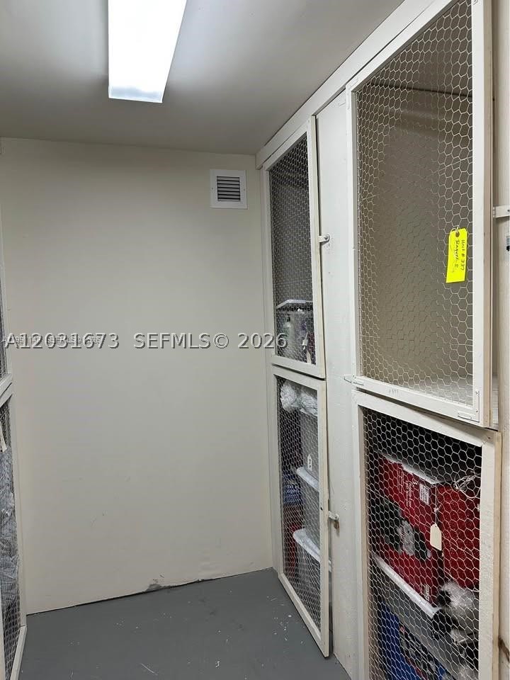 PINE CREST VILLAGE II AT - Residential Lease