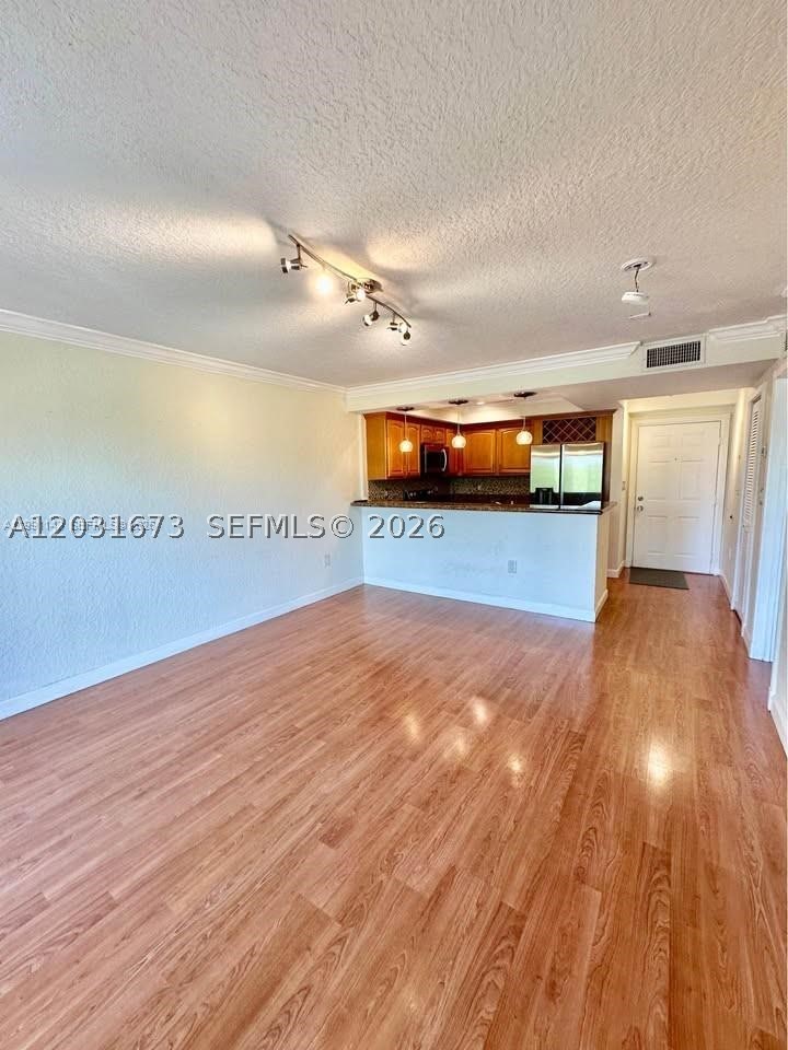 PINE CREST VILLAGE II AT - Residential Lease