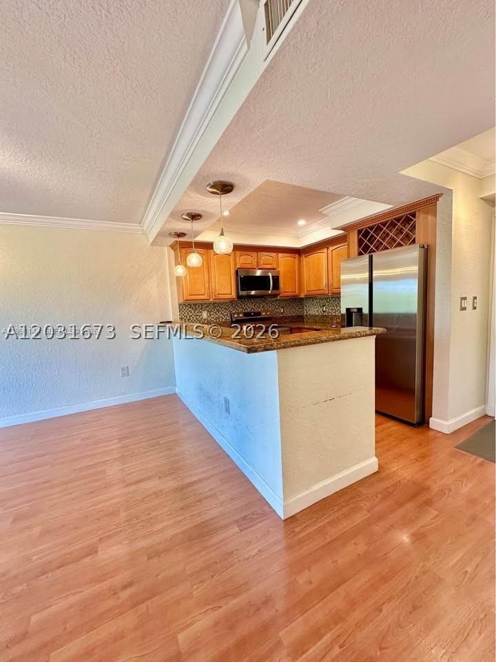 PINE CREST VILLAGE II AT - Residential Lease