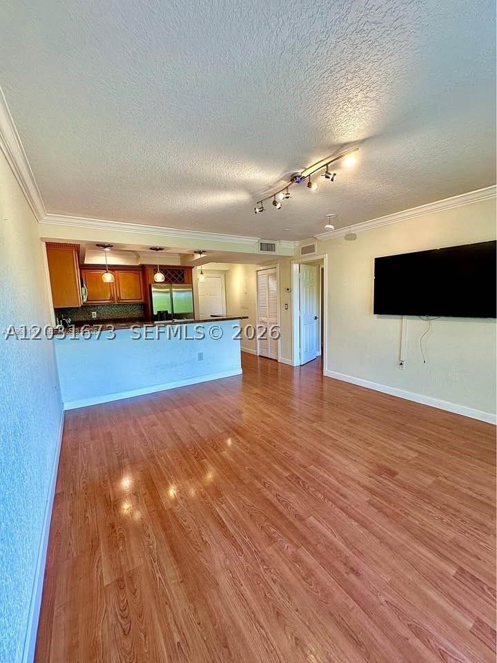 PINE CREST VILLAGE II AT - Residential Lease