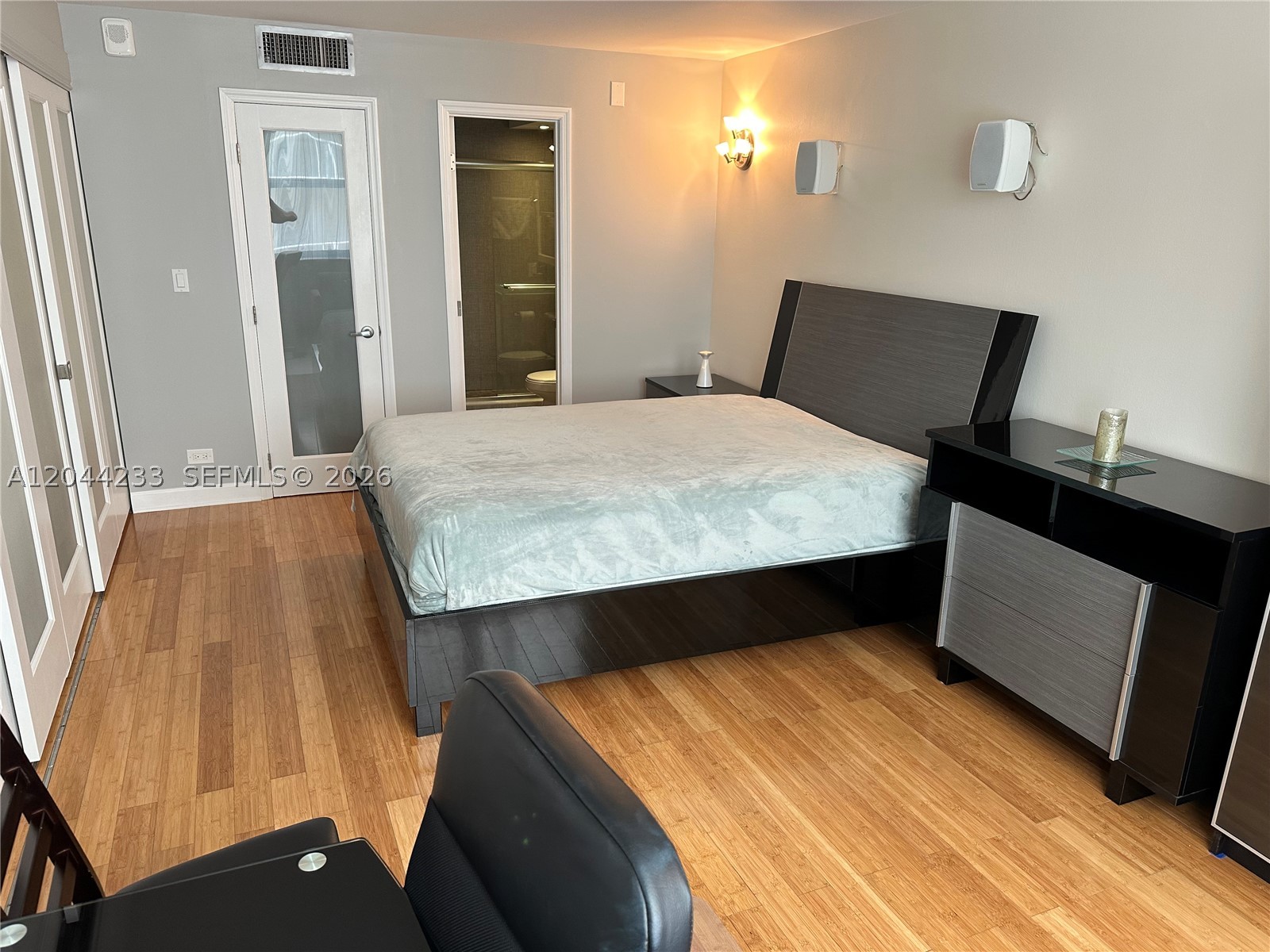 MAISON GRANDE CONDO - Residential