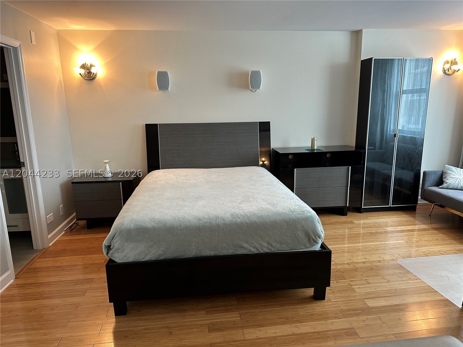 MAISON GRANDE CONDO - Residential