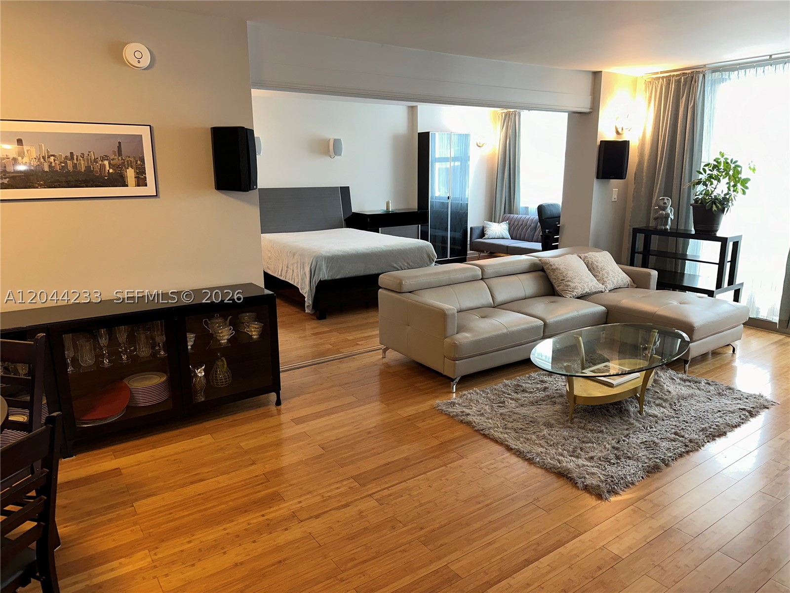MAISON GRANDE CONDO - Residential