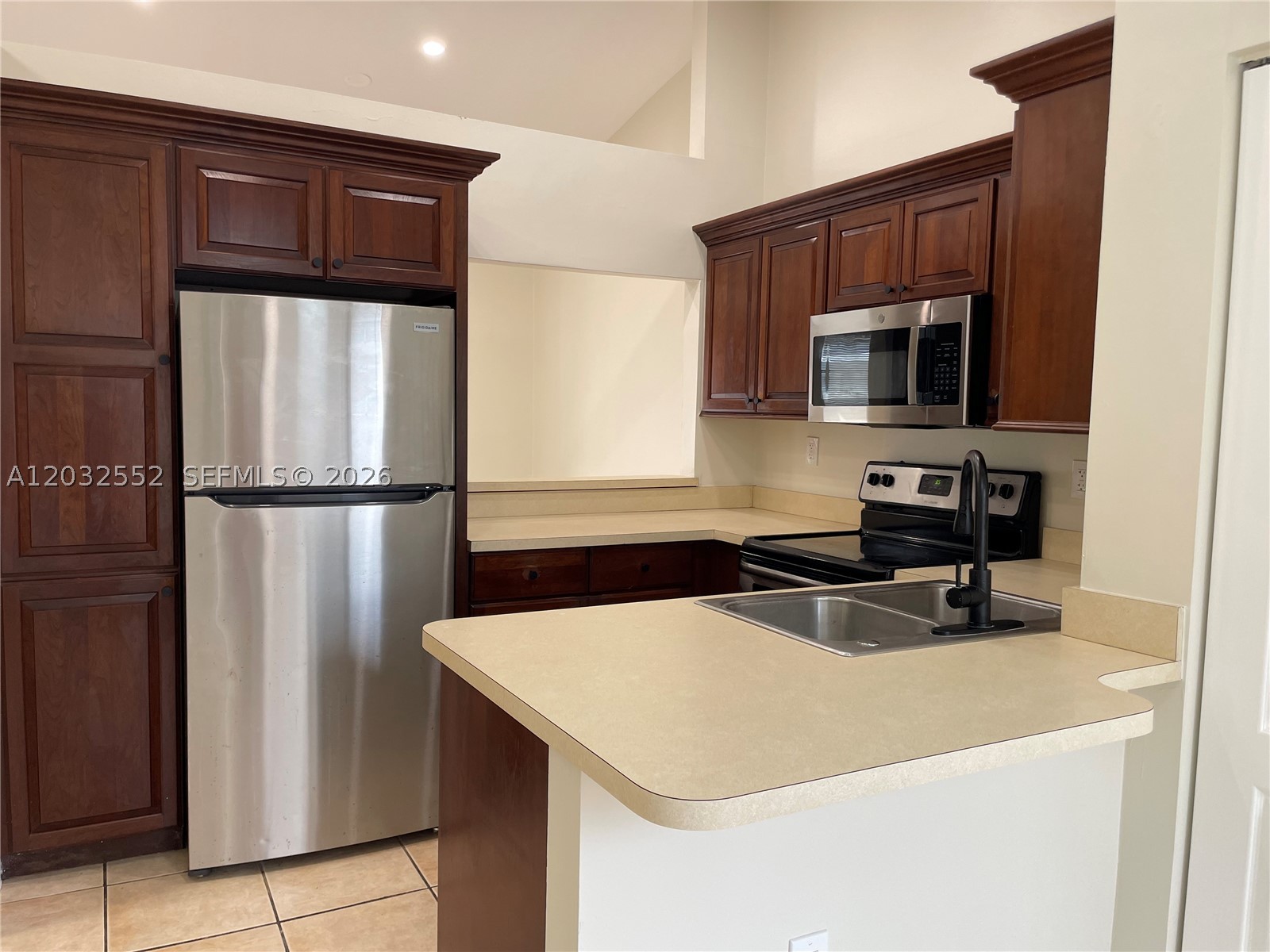 SAN REMO - Residential Lease