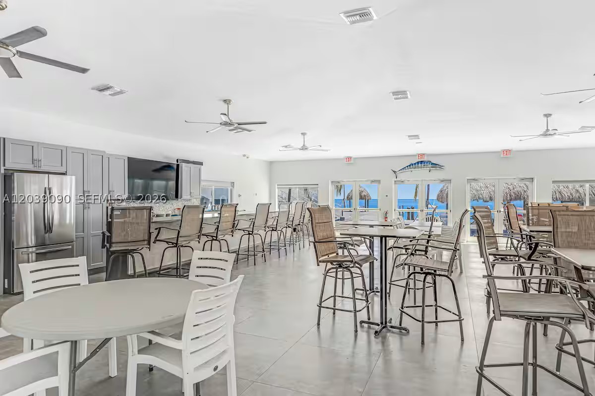 OCEAN ISLES FISHING VILLA - Residential