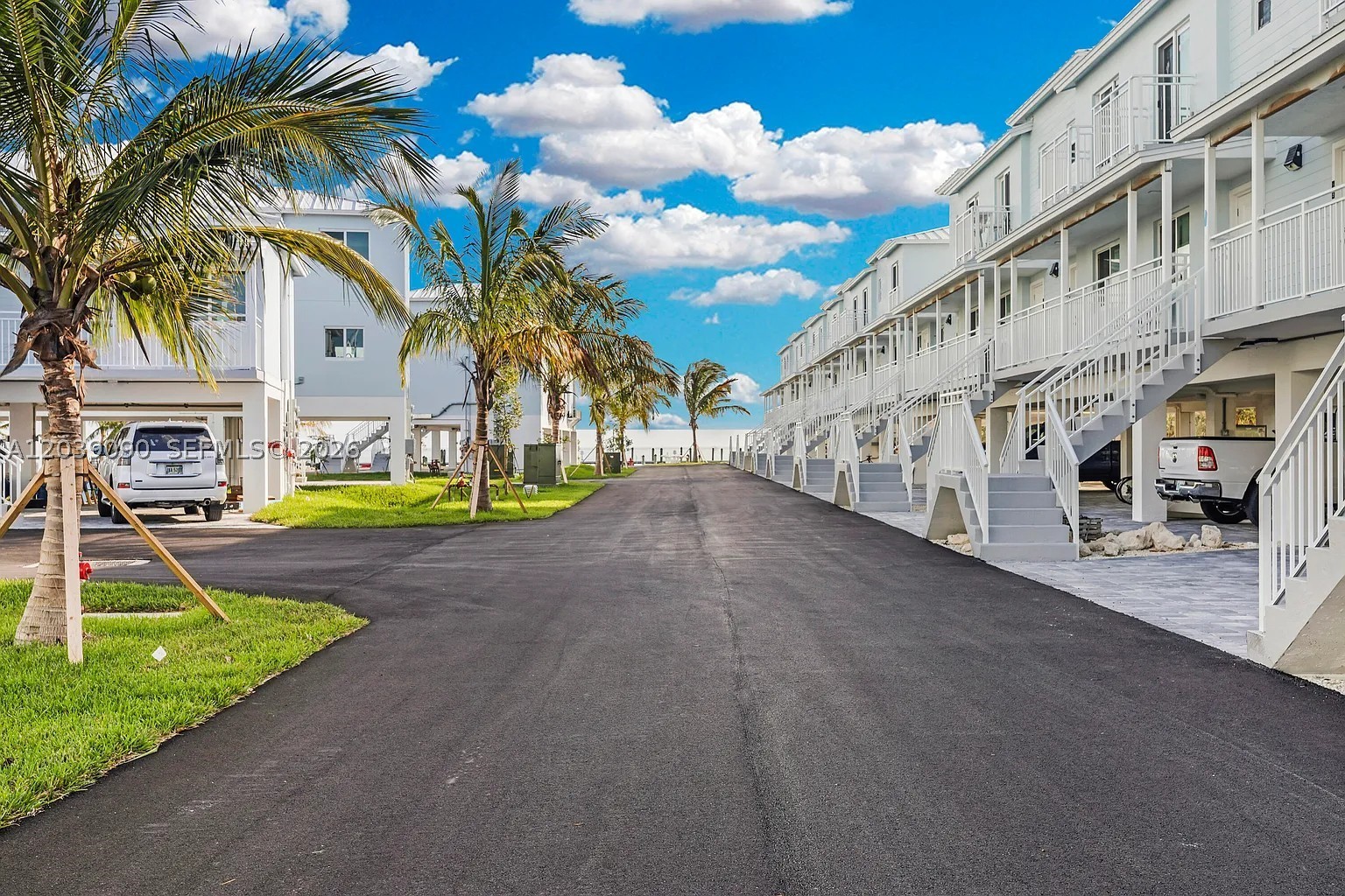 OCEAN ISLES FISHING VILLA - Residential