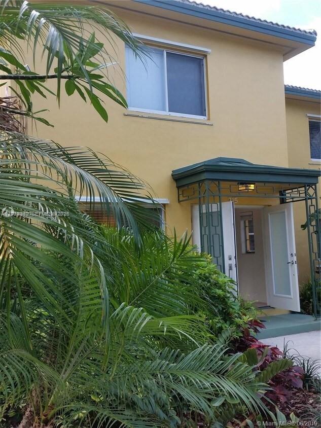 VICTORIA PARK GARDEN COND - Residential Lease
