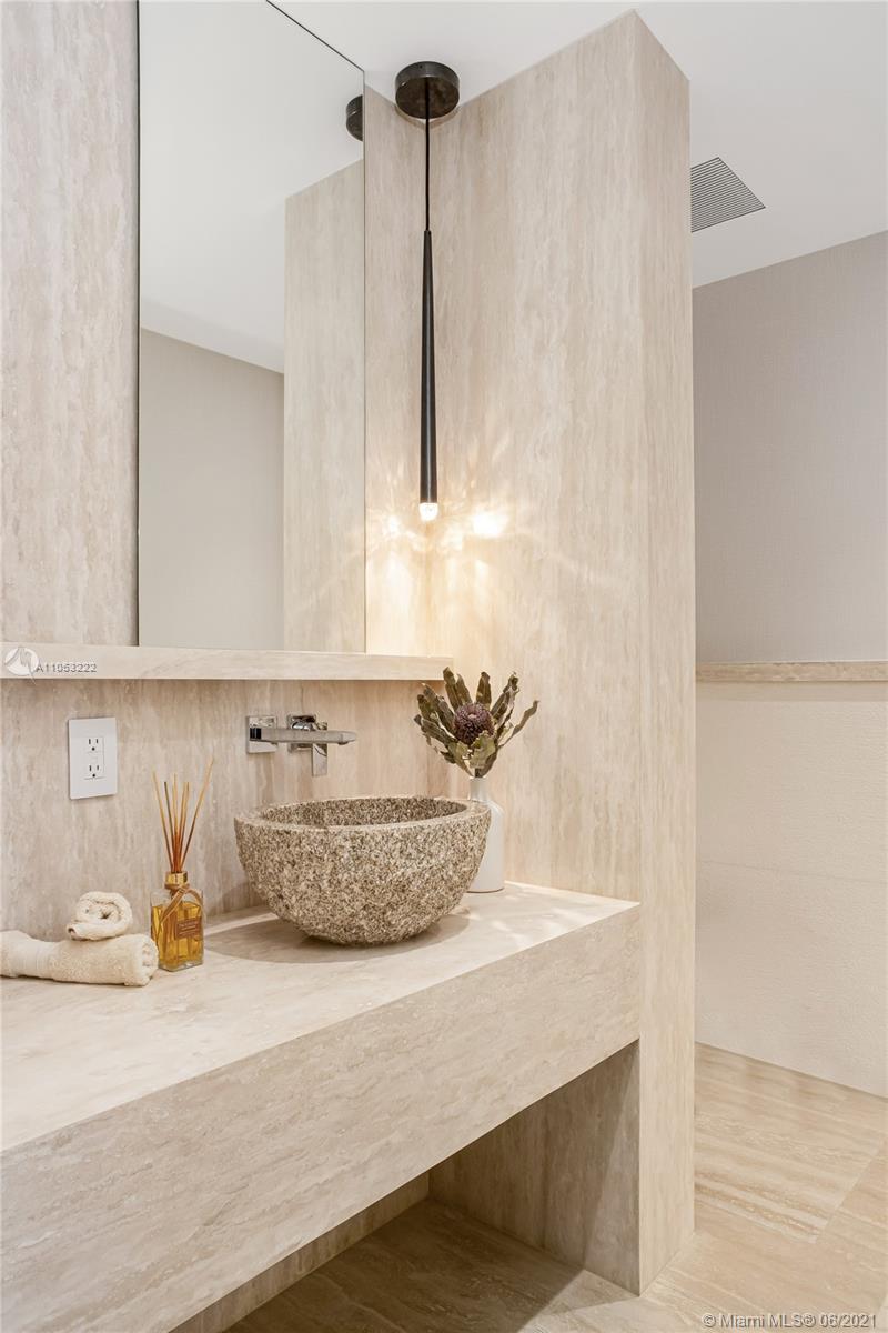 FOUR SEASONS SURF CLUB - Residential