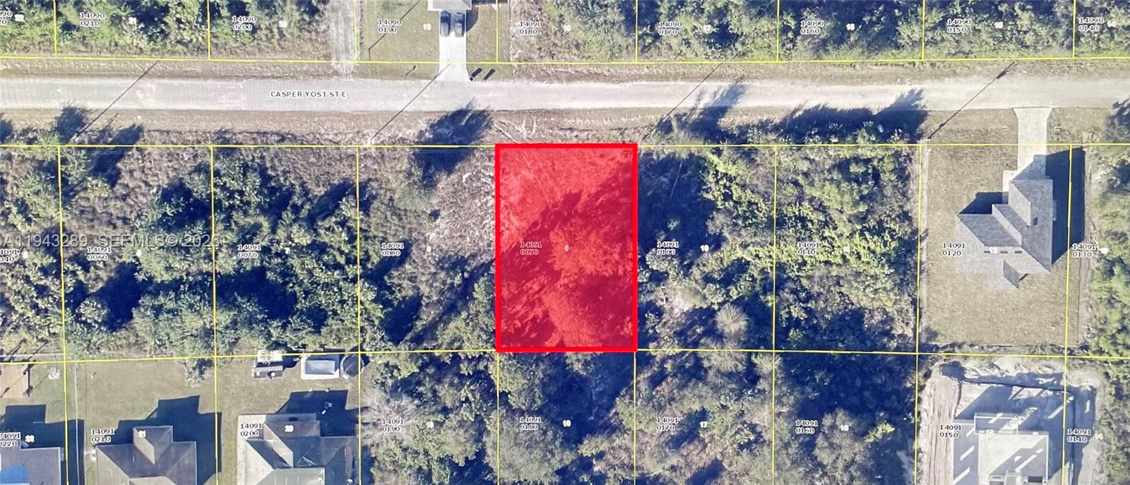 Build your home dream in the nice growing area of Lehigh Acres.