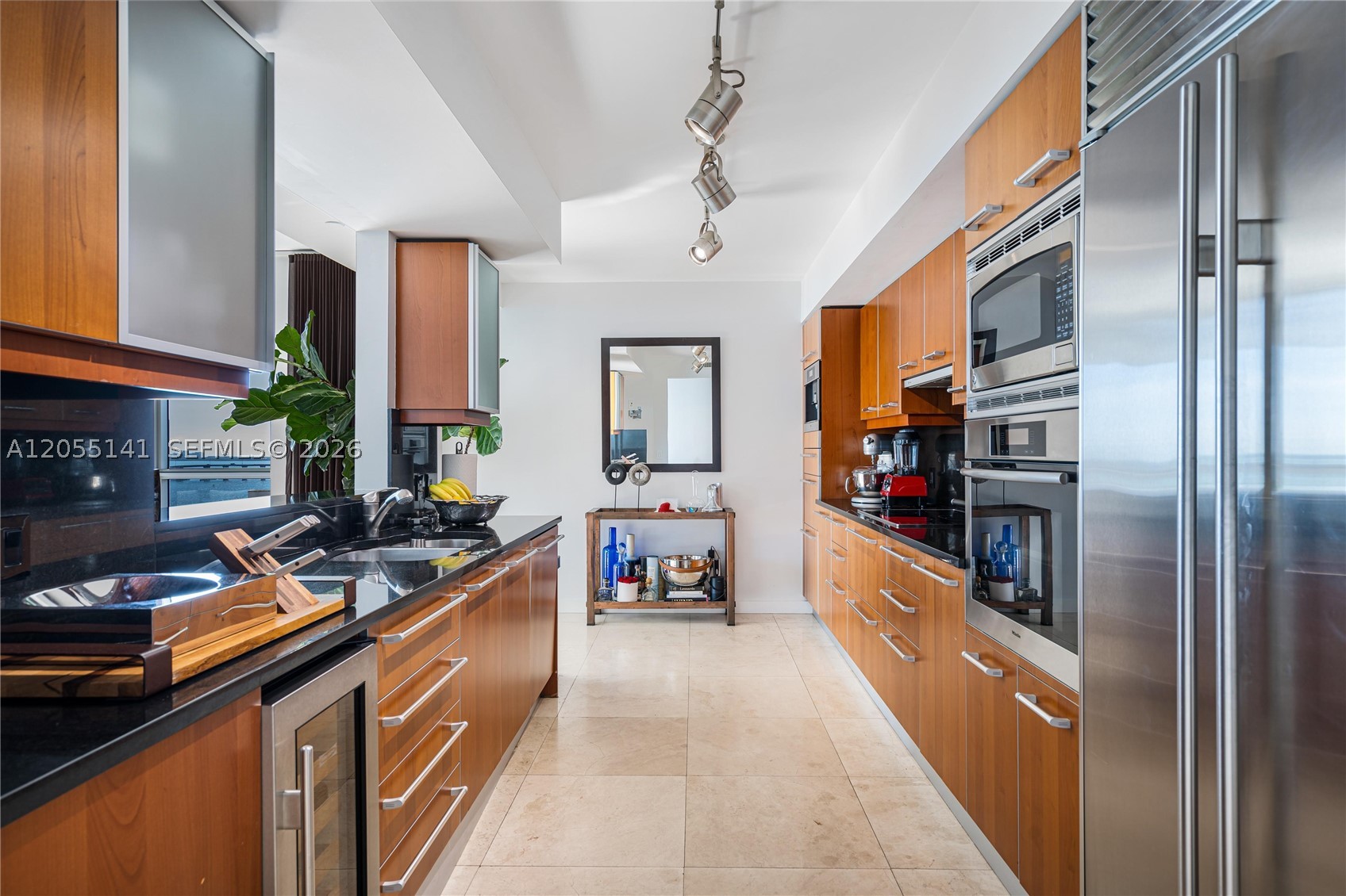 JADE RESIDENCES AT BRICKE - Residential