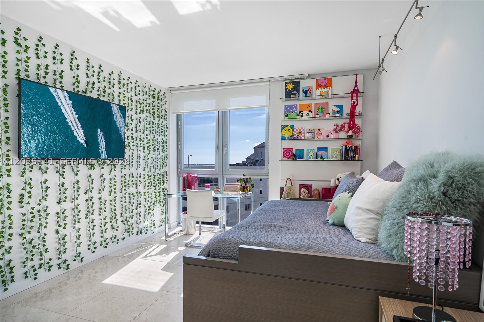 JADE RESIDENCES AT BRICKE - Residential