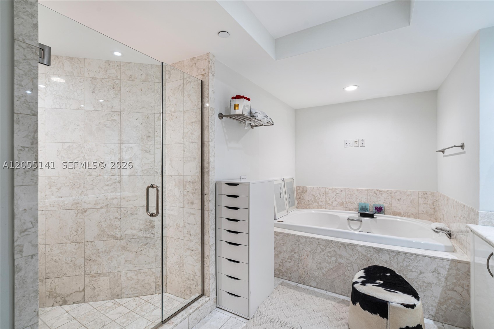 JADE RESIDENCES AT BRICKE - Residential