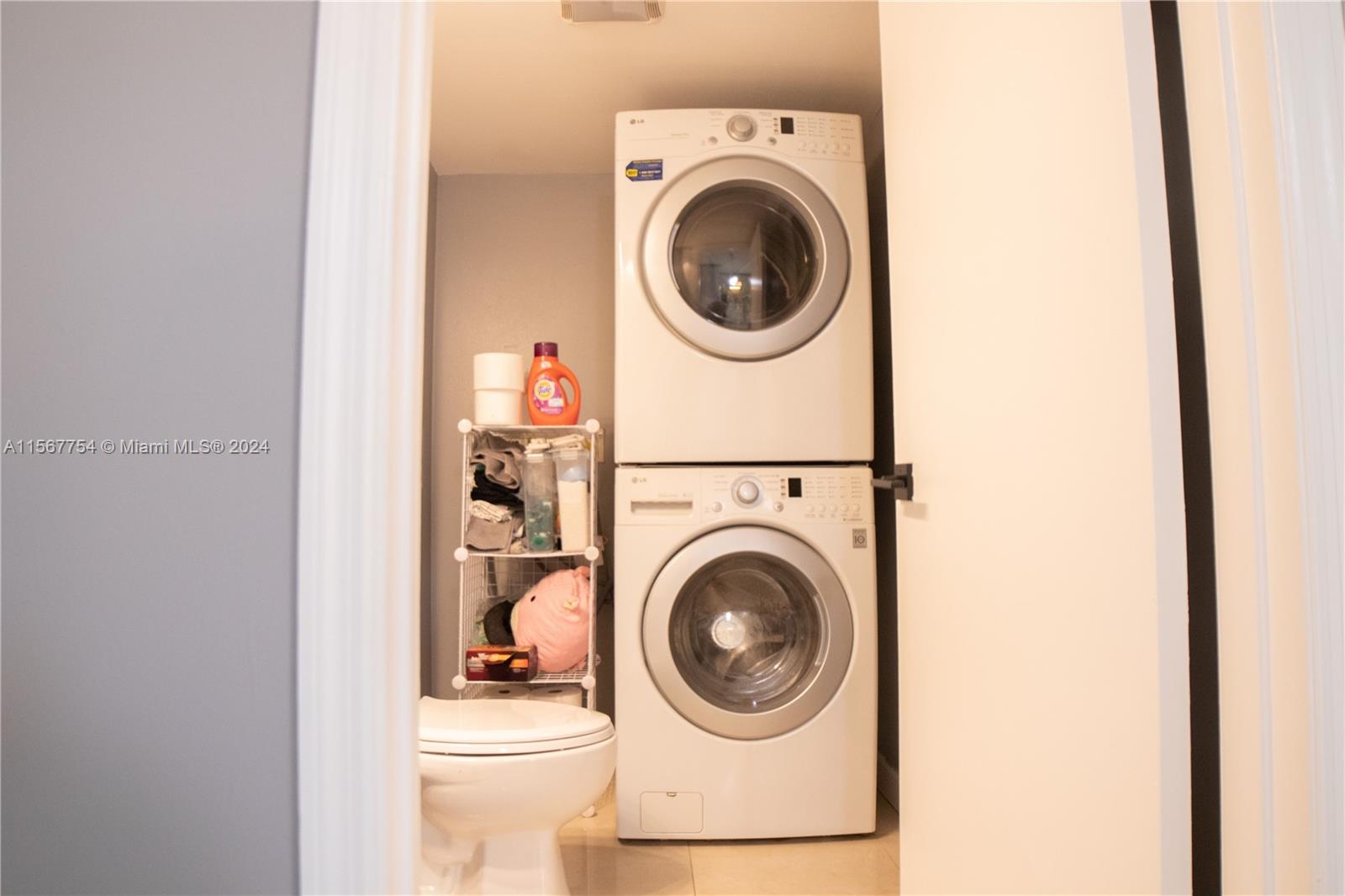 JACARANDA PARCEL 610 - Residential Lease