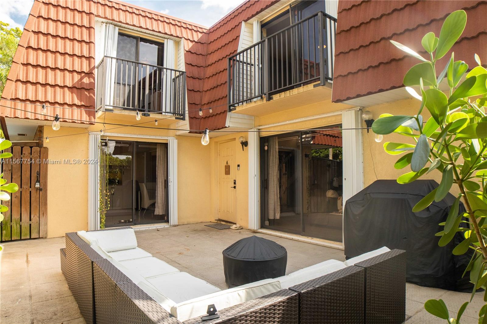 JACARANDA PARCEL 610 - Residential Lease